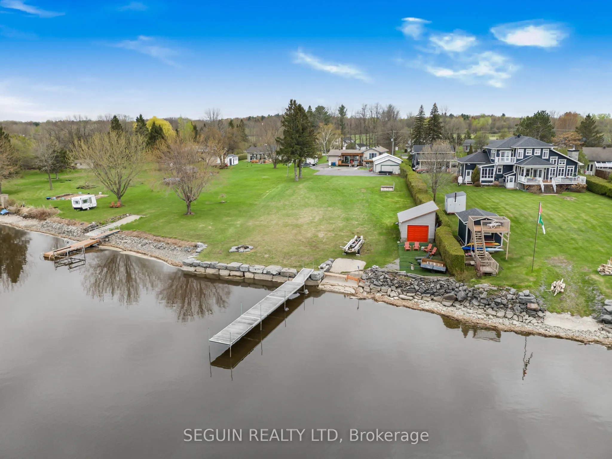 3595 Front Road