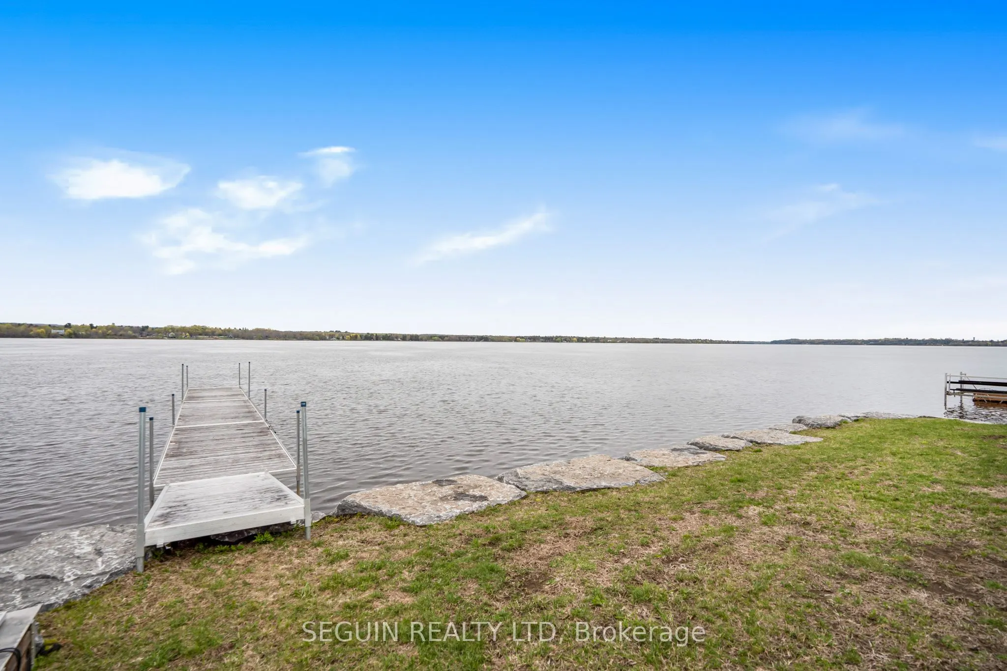 3595 Front Road