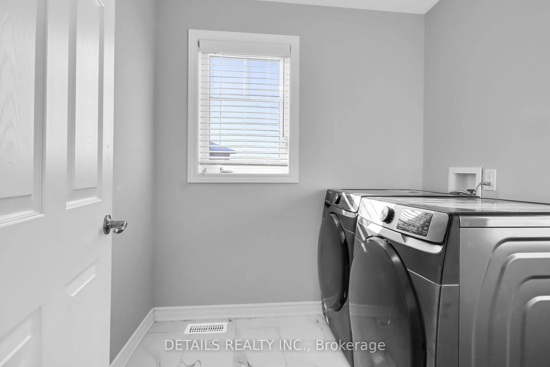 116 Unity Place