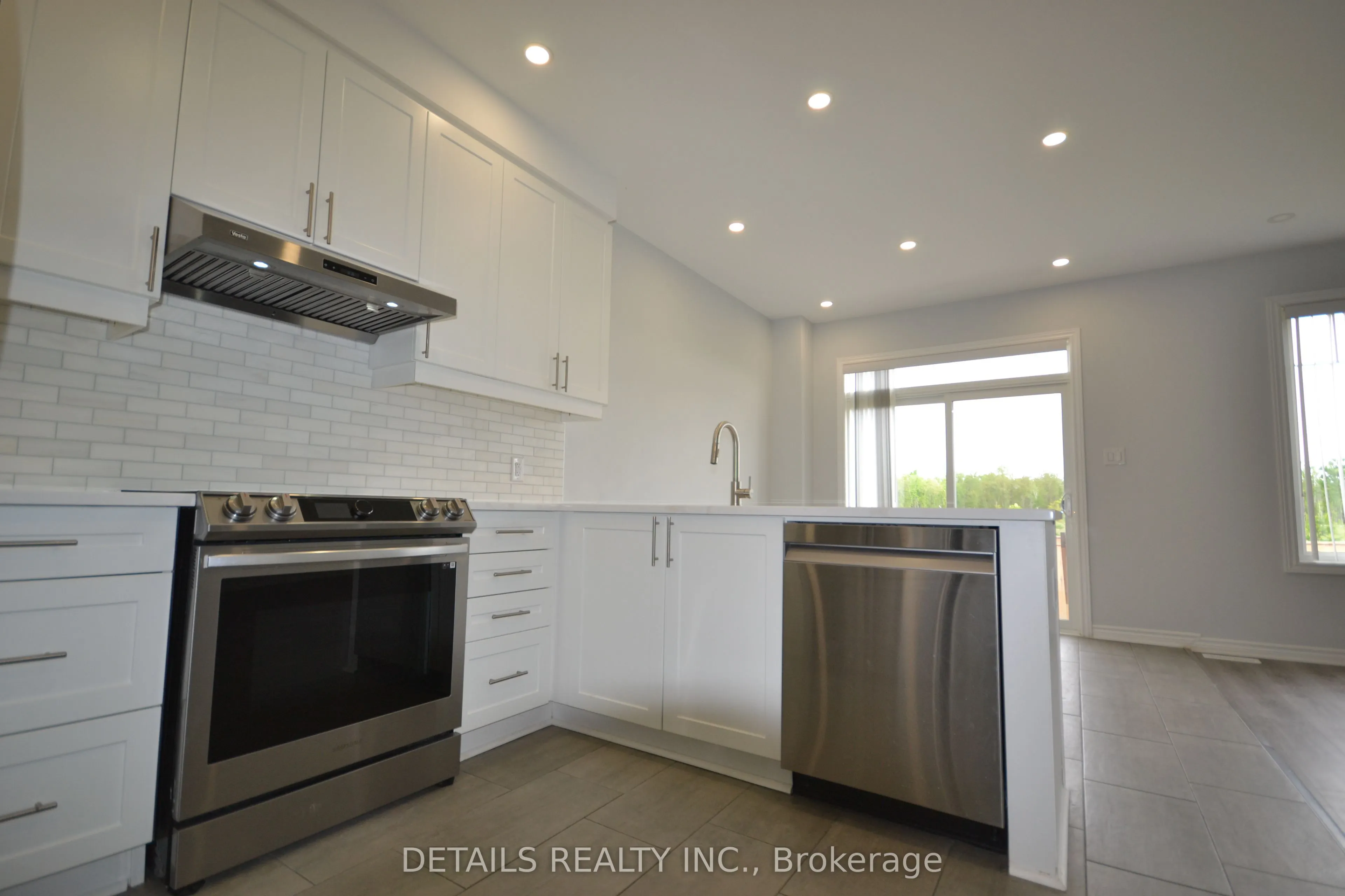 116 Unity Place