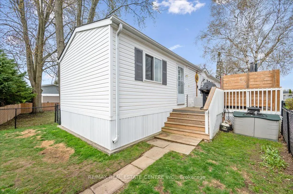 22 Olympia Avenue Pvt Avenue, #0