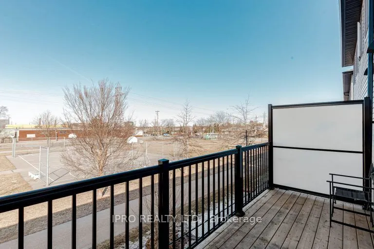 575 Woodward Avenue #11