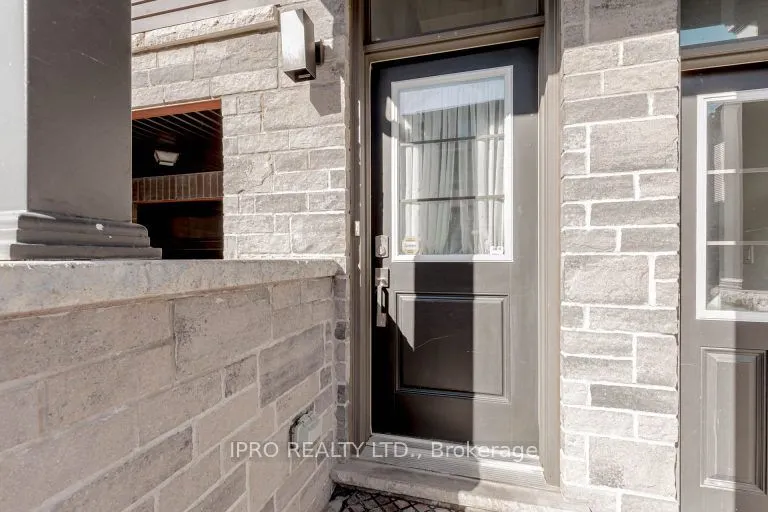 575 Woodward Avenue #11