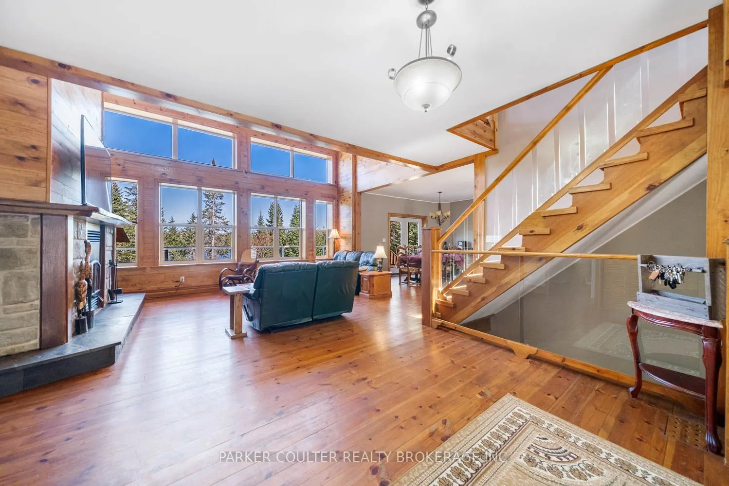 390 Pinegrove Road