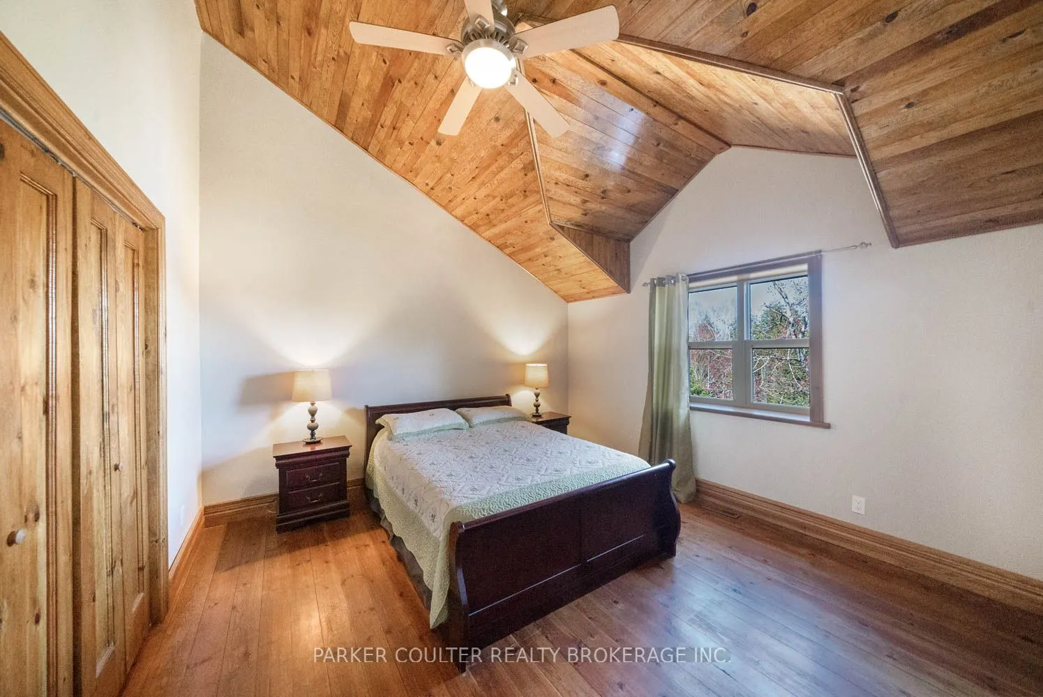 390 Pinegrove Road