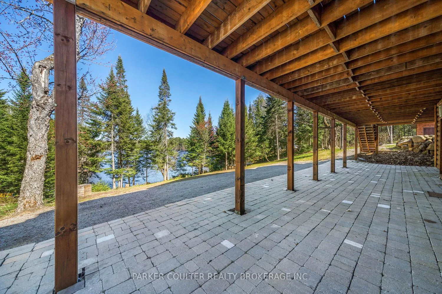 390 Pinegrove Road
