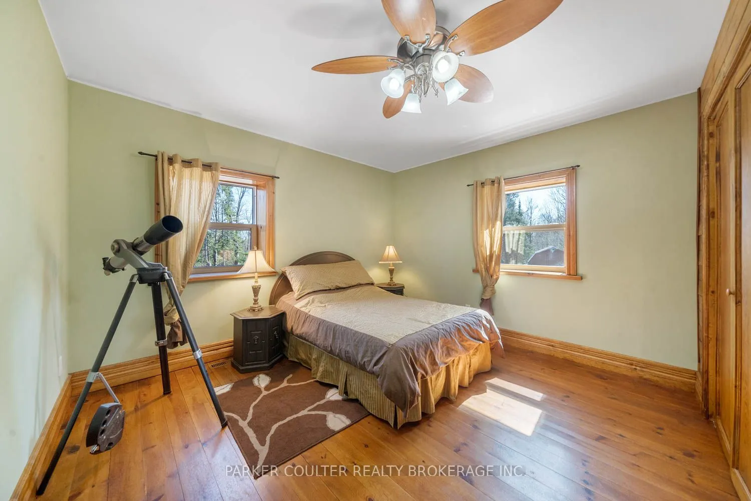 390 Pinegrove Road