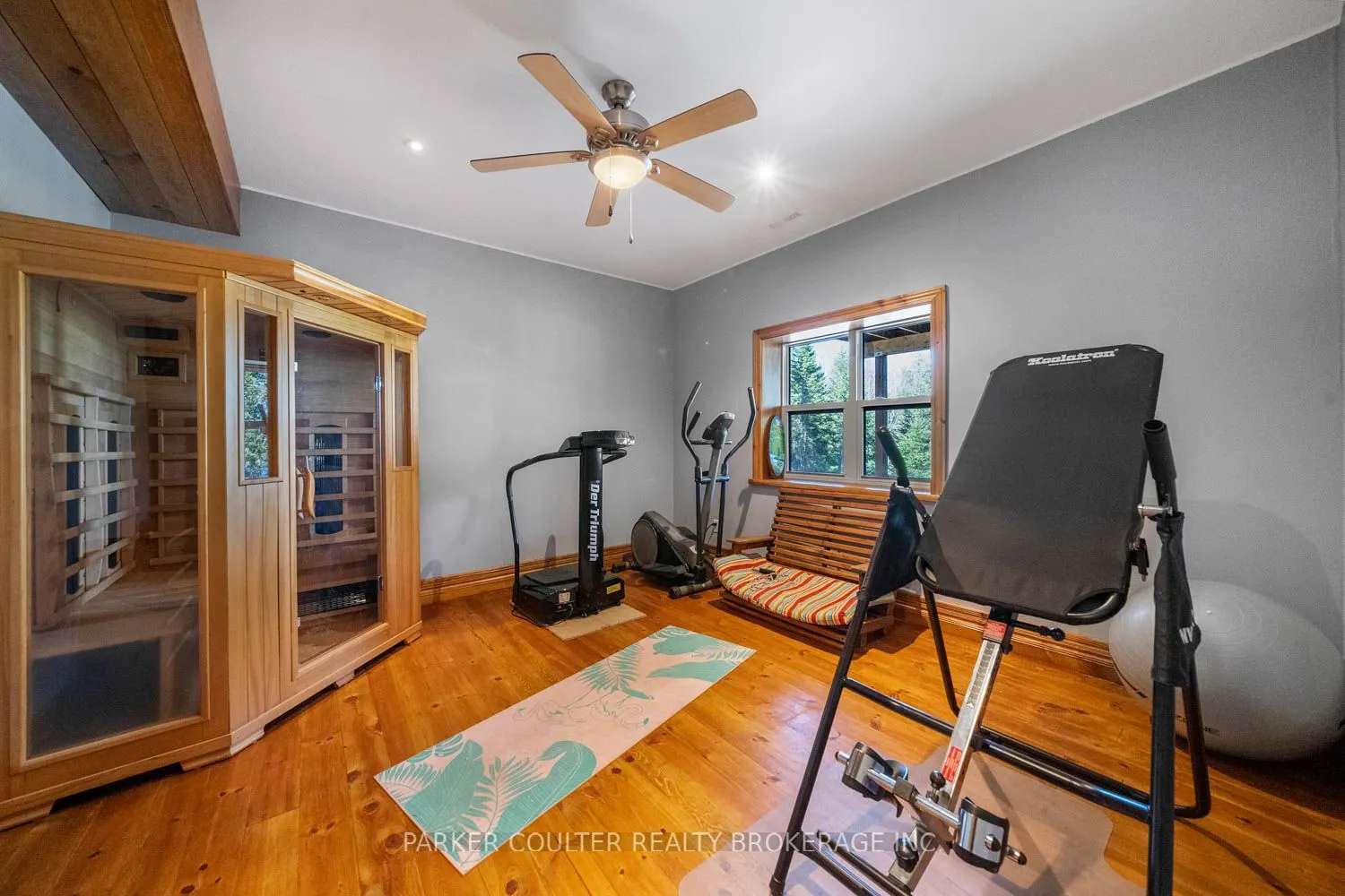 390 Pinegrove Road