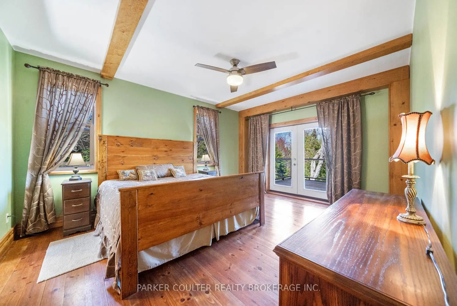 390 Pinegrove Road