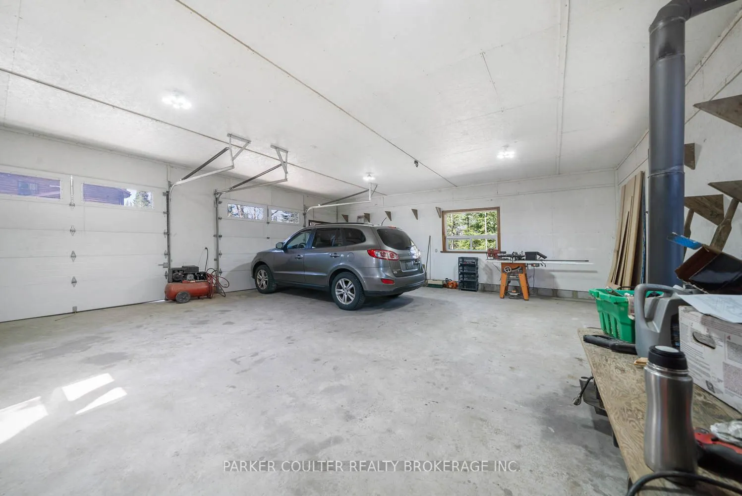 390 Pinegrove Road