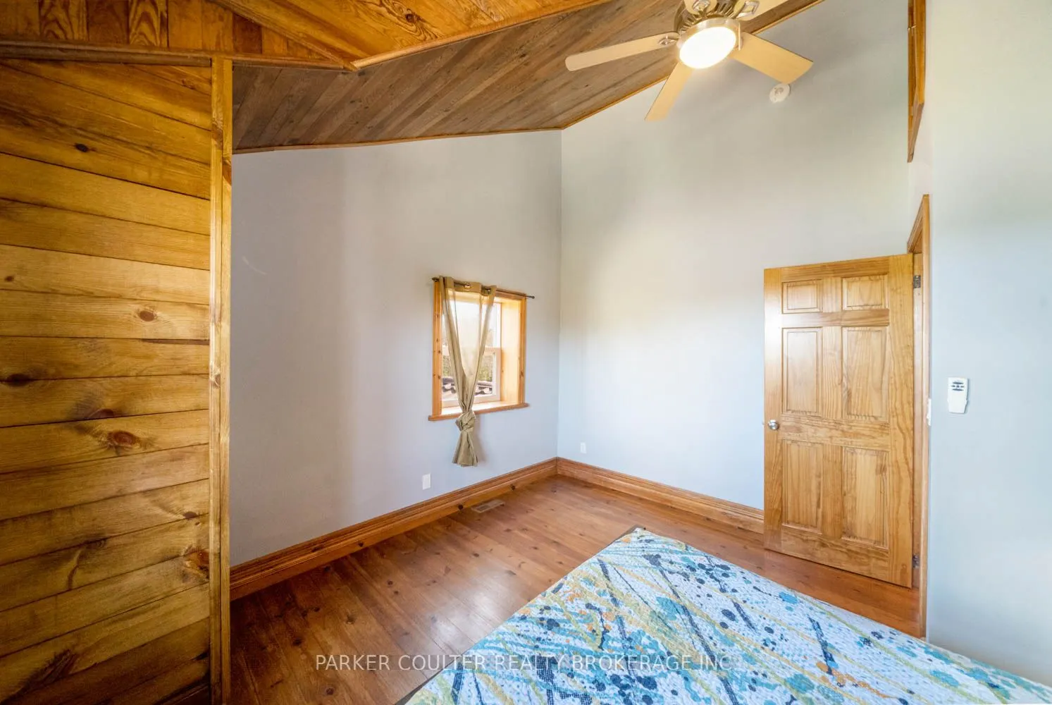 390 Pinegrove Road