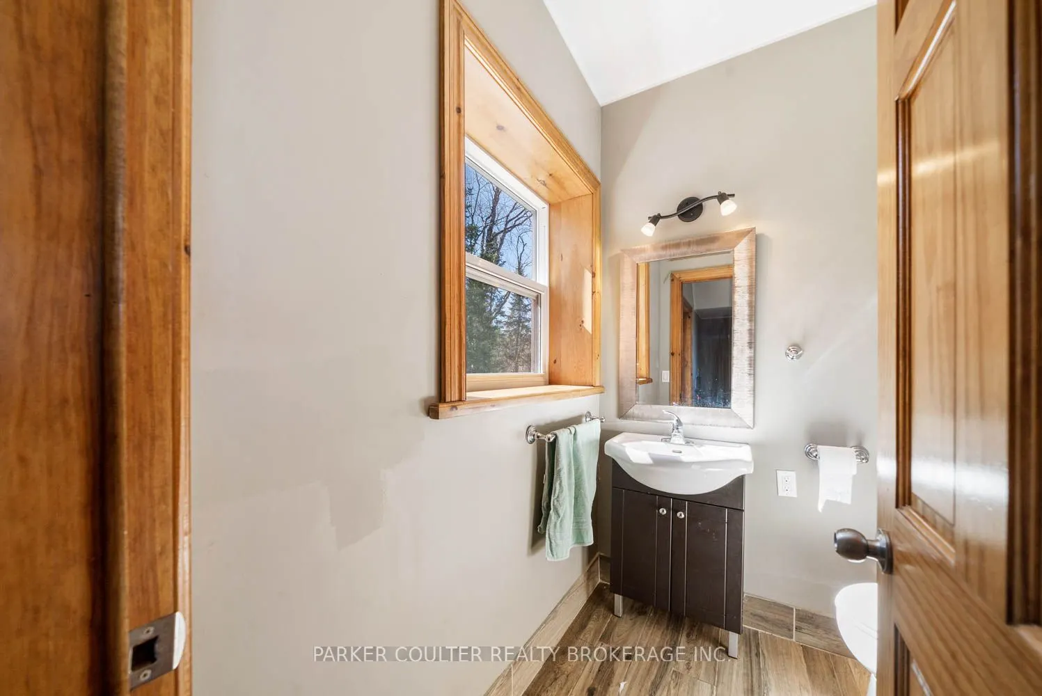 390 Pinegrove Road