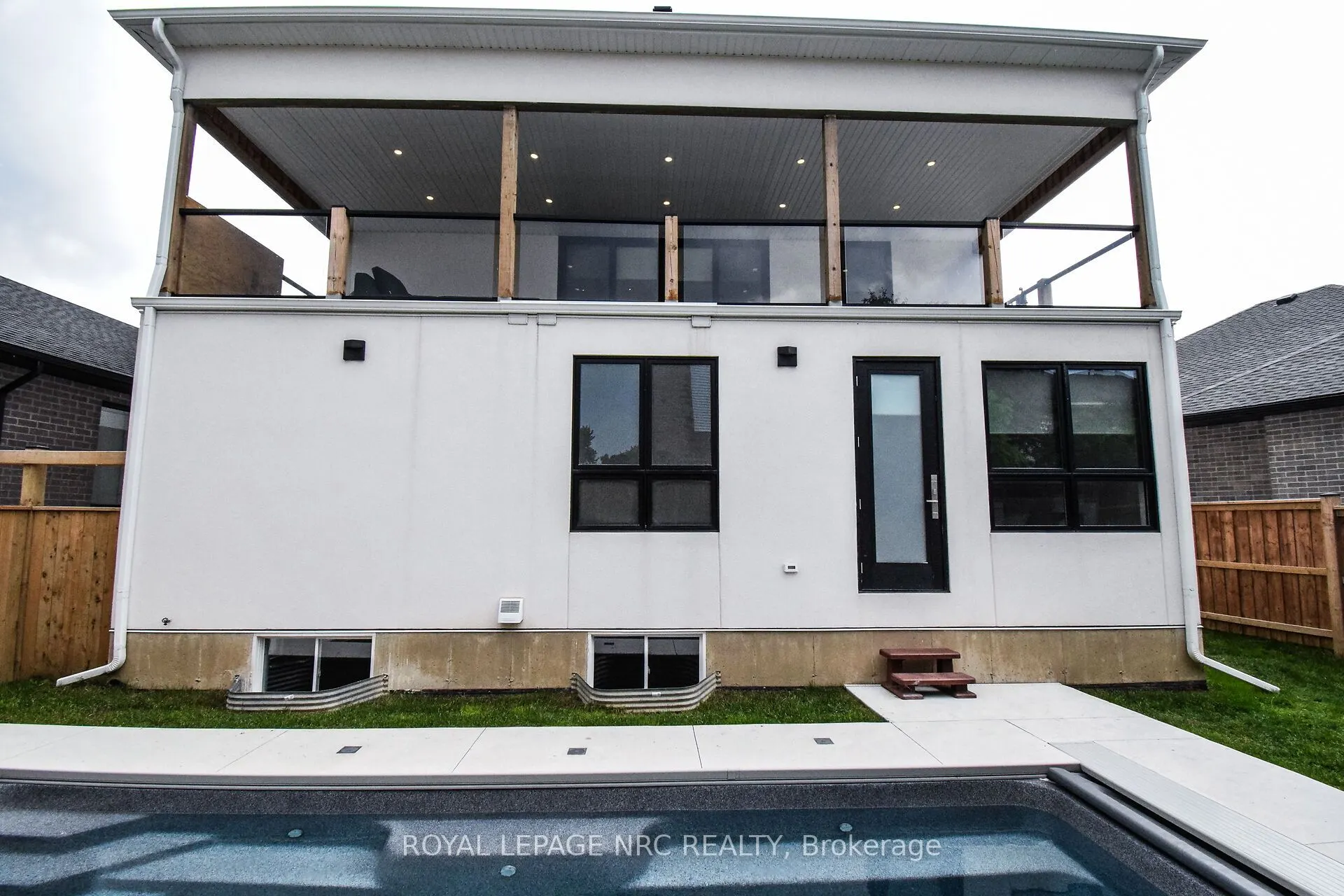 82 IVY Crescent