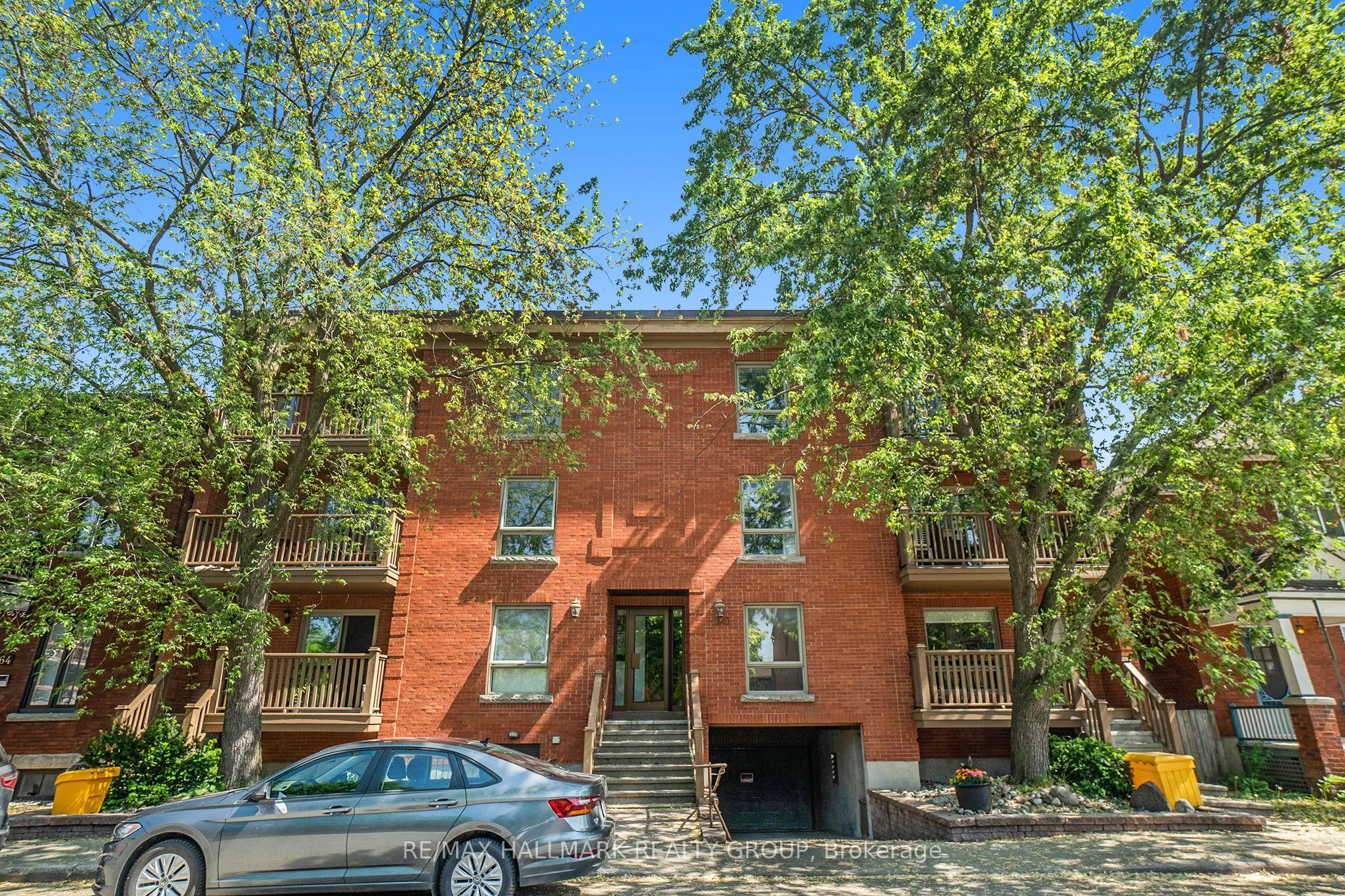 160 Bruyere Street, #4