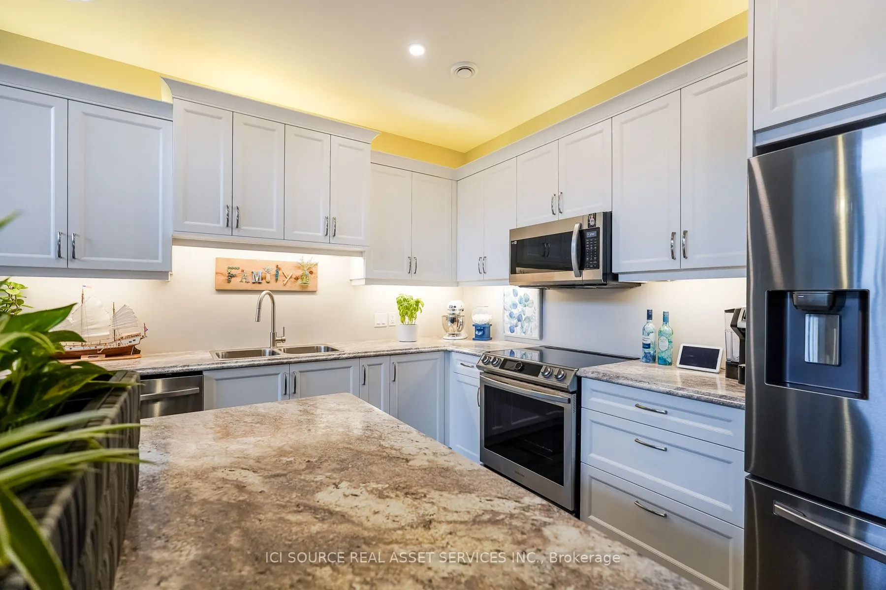 1306 15th Avenue E