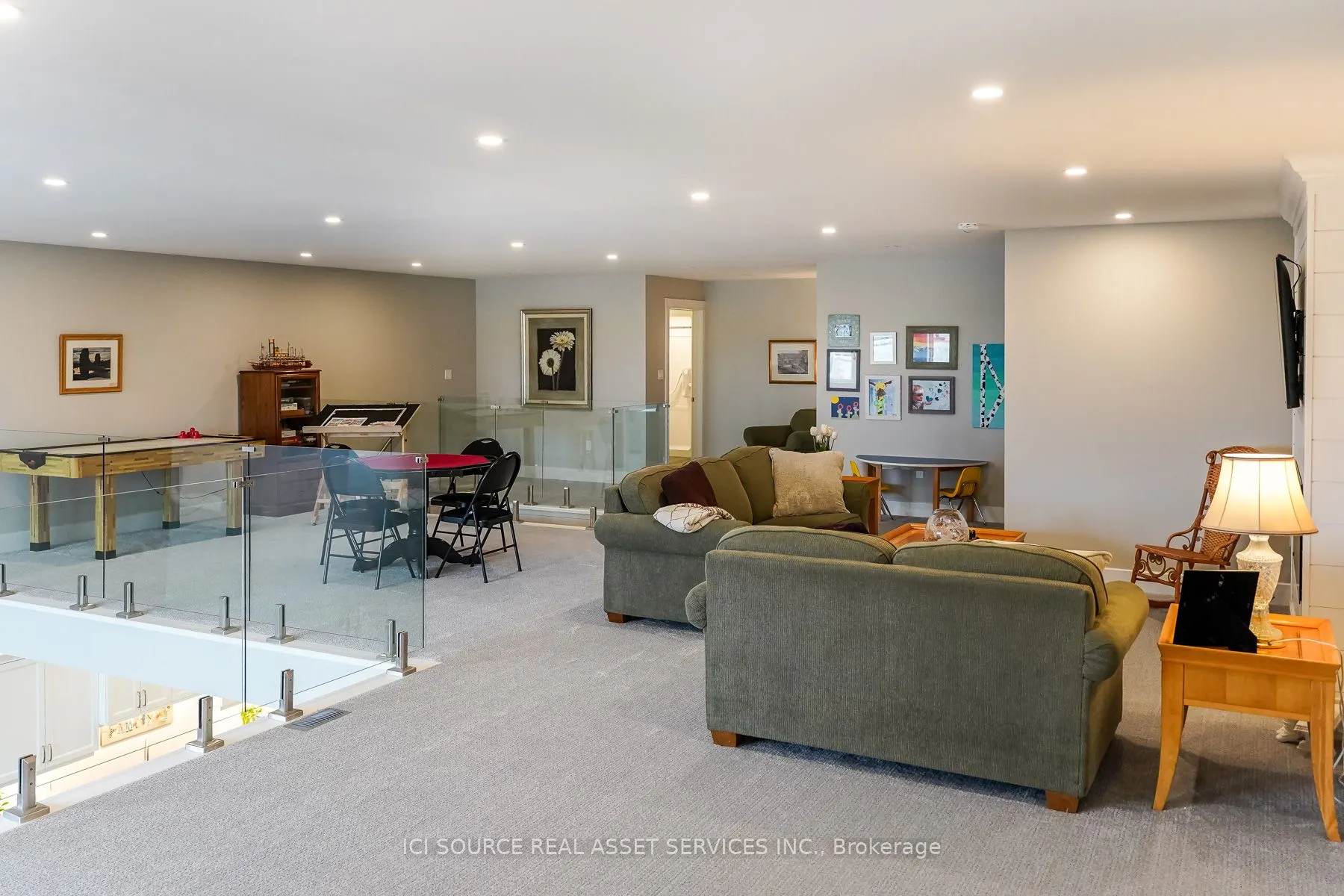 1306 15th Avenue E