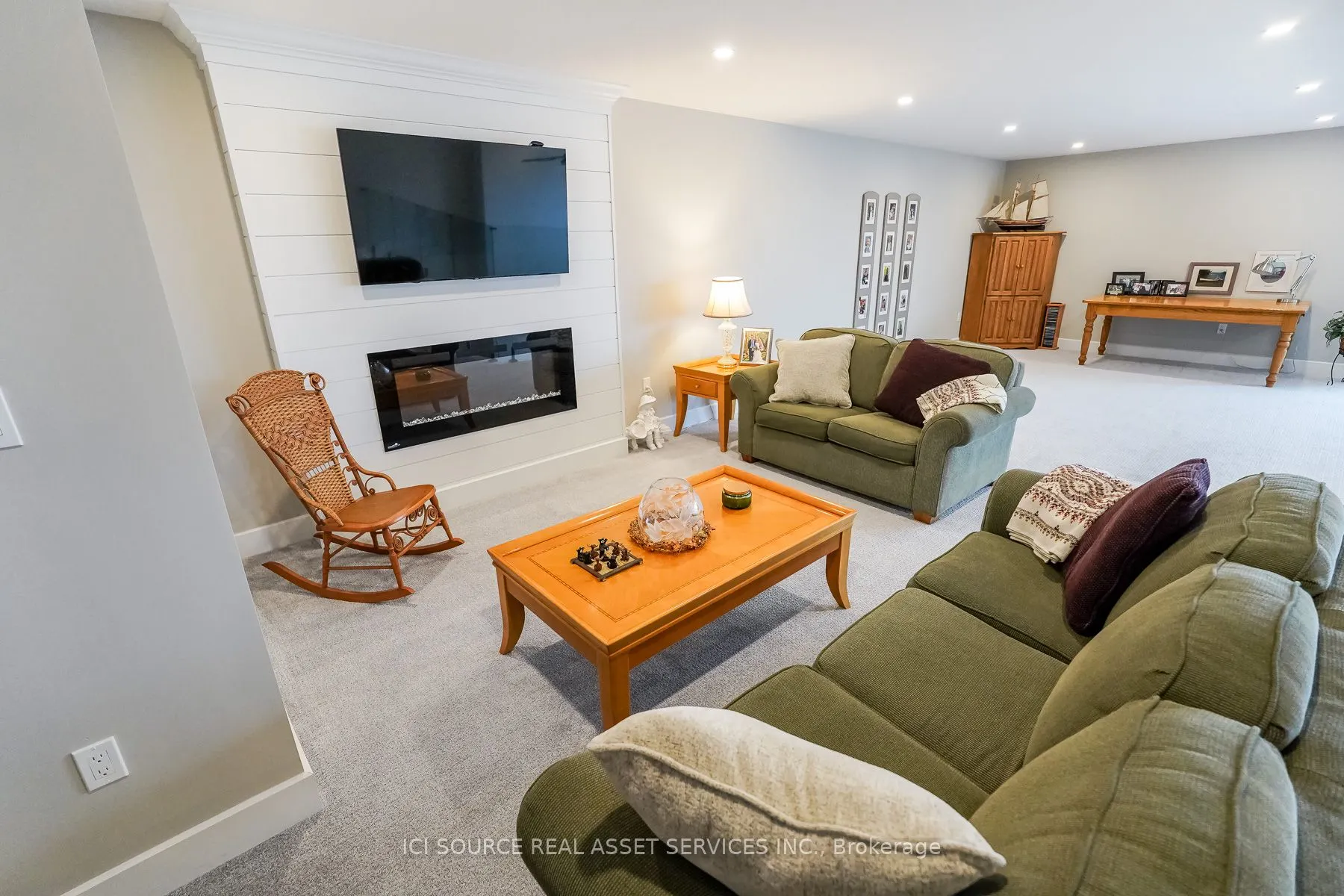 1306 15th Avenue E