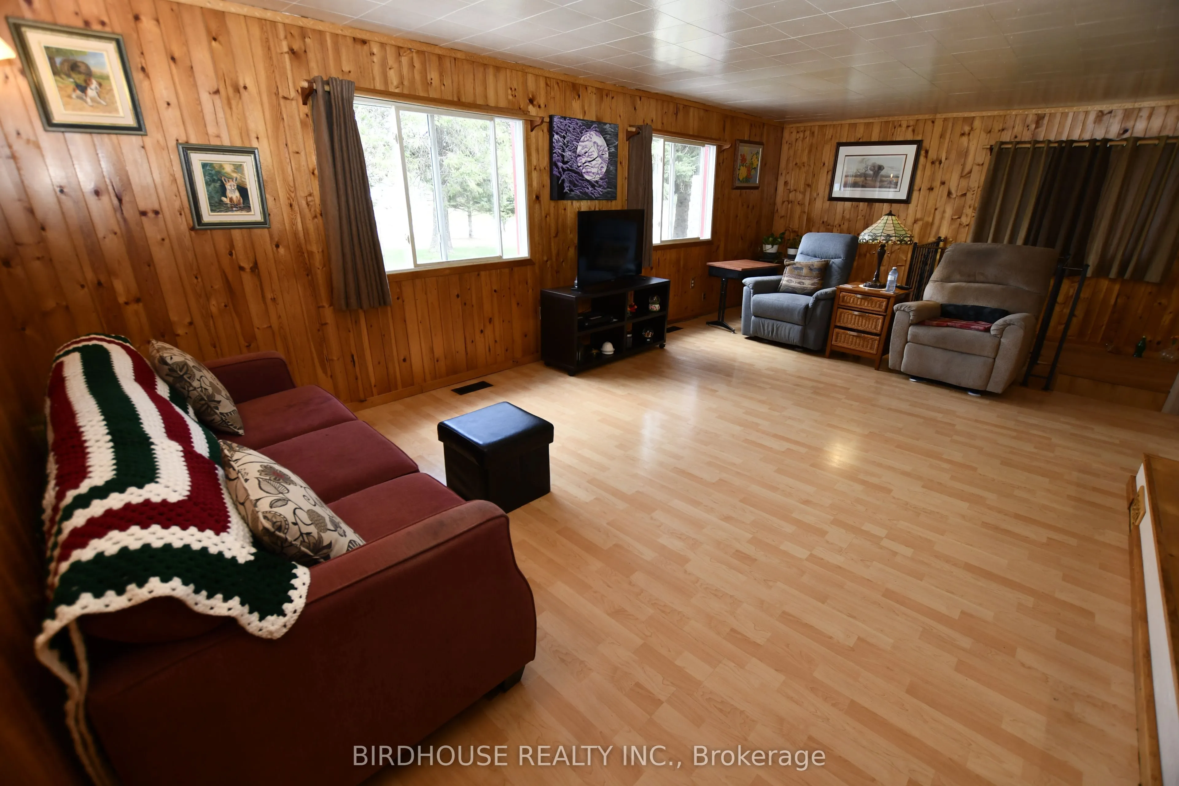 1084 South Algonquin Road