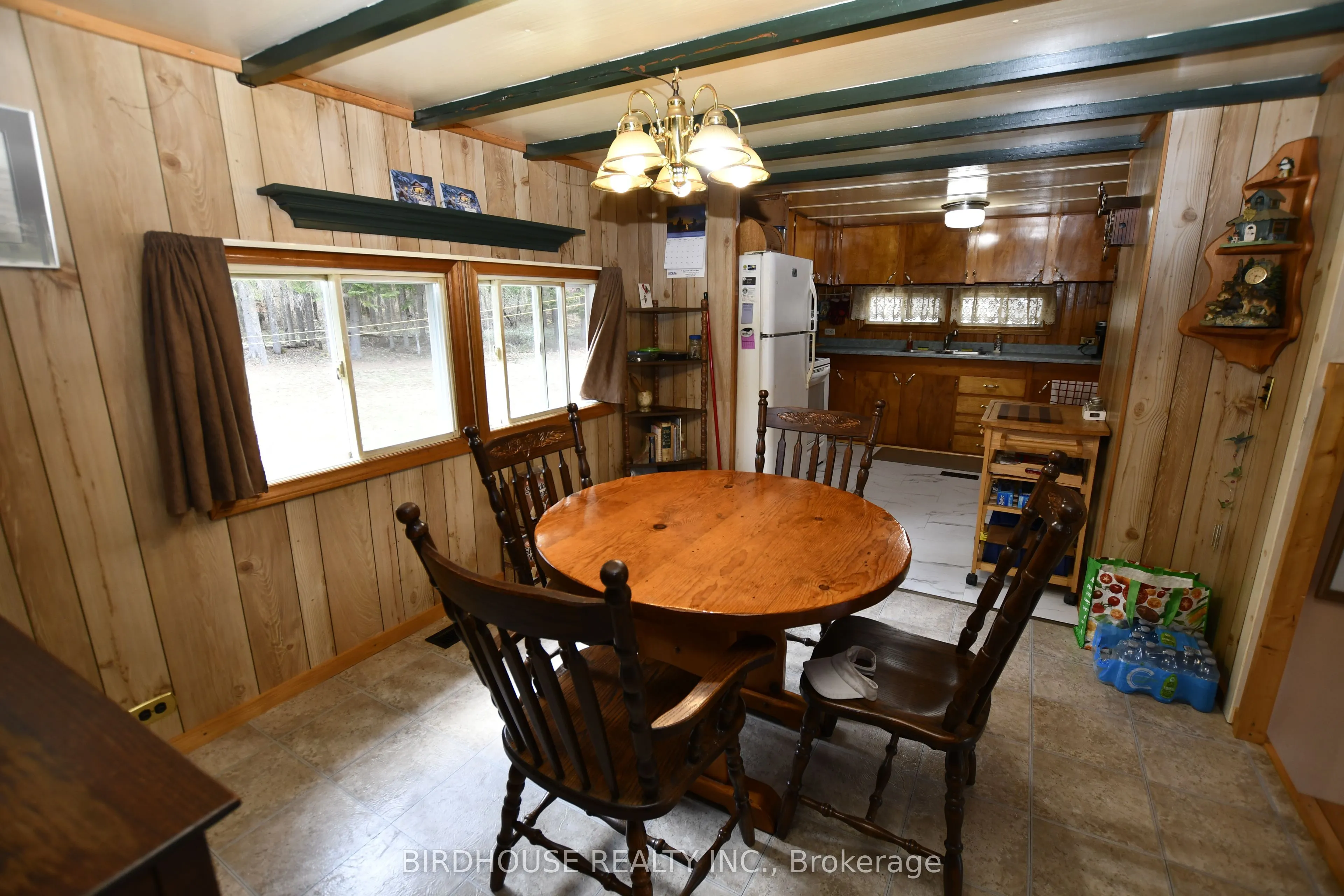 1084 South Algonquin Road