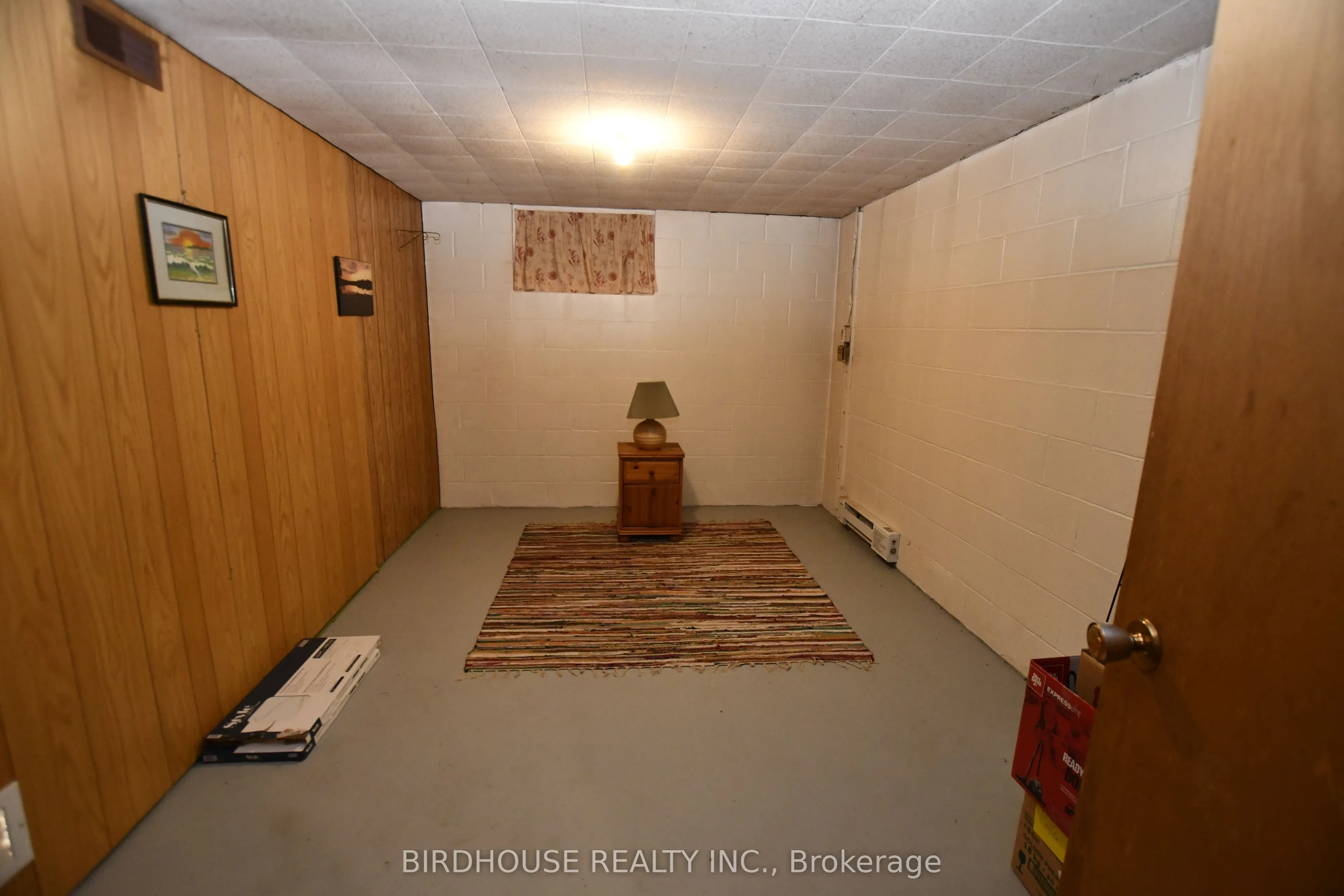1084 South Algonquin Road
