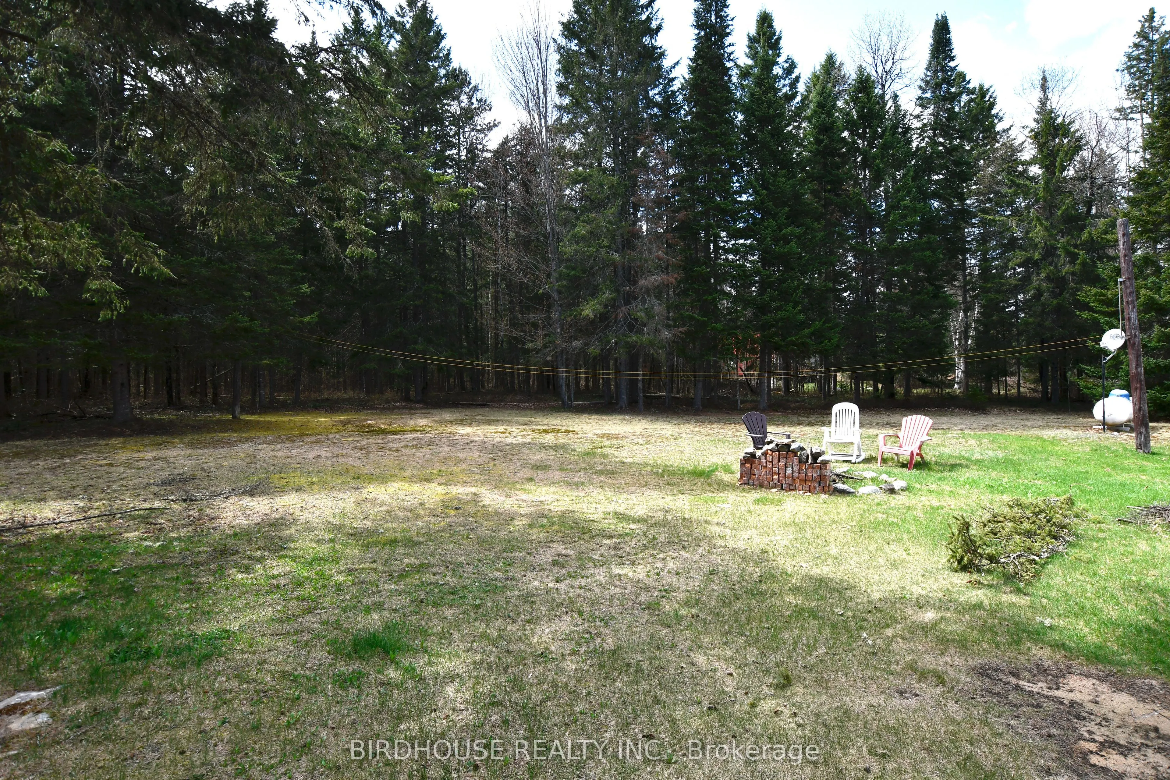 1084 South Algonquin Road