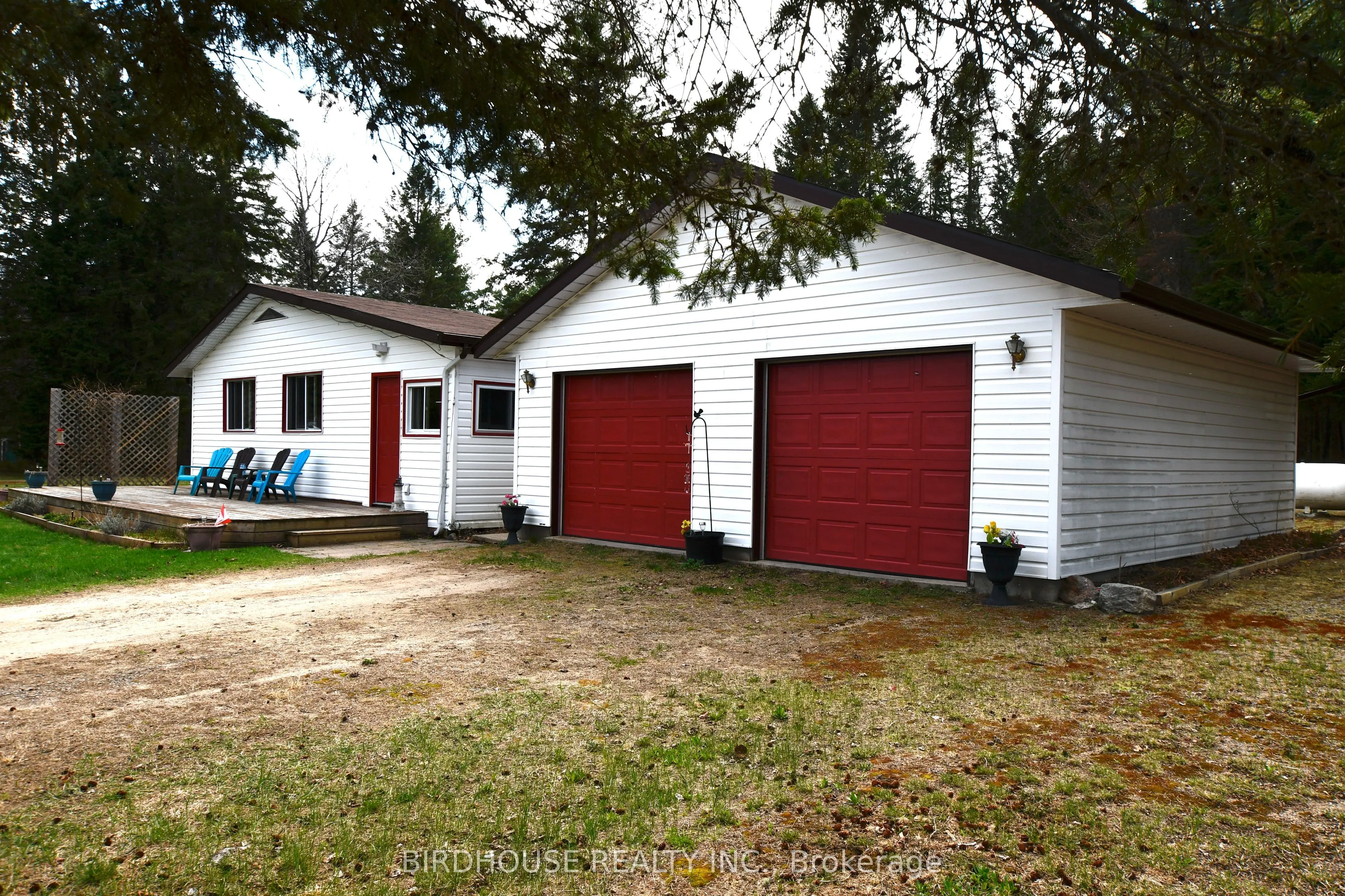 1084 South Algonquin Road