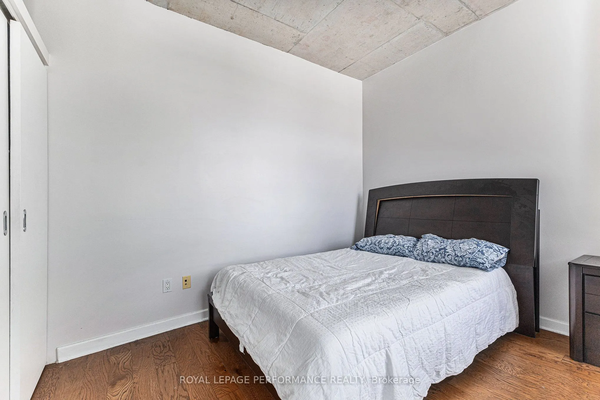 180 York Street, #302