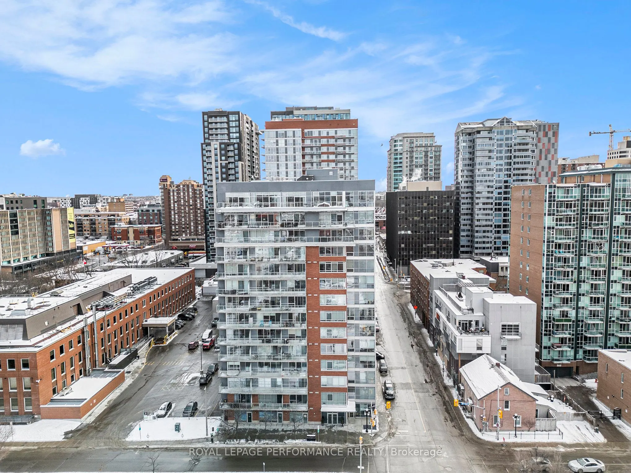 180 York Street, #302