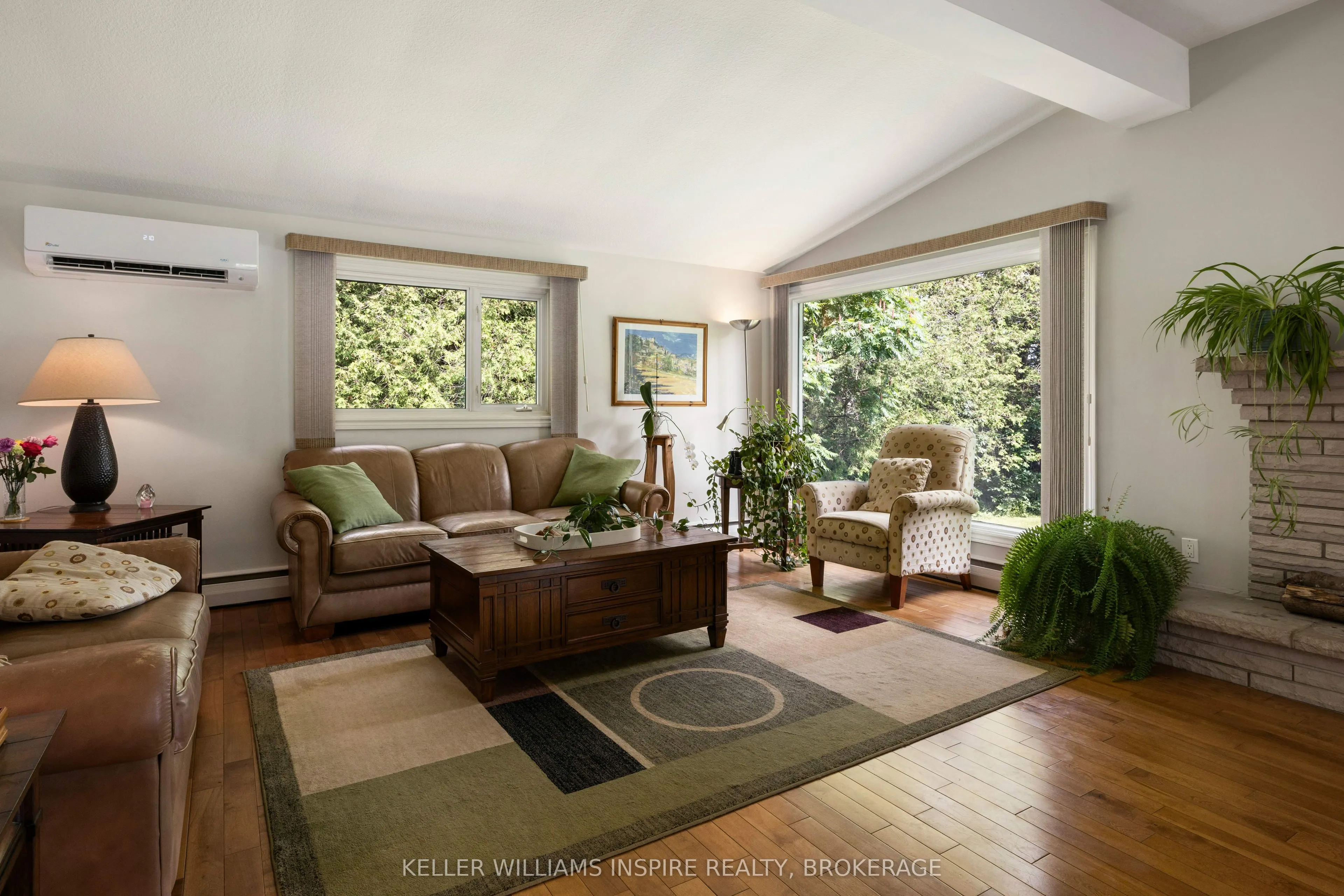 3 Helena Place