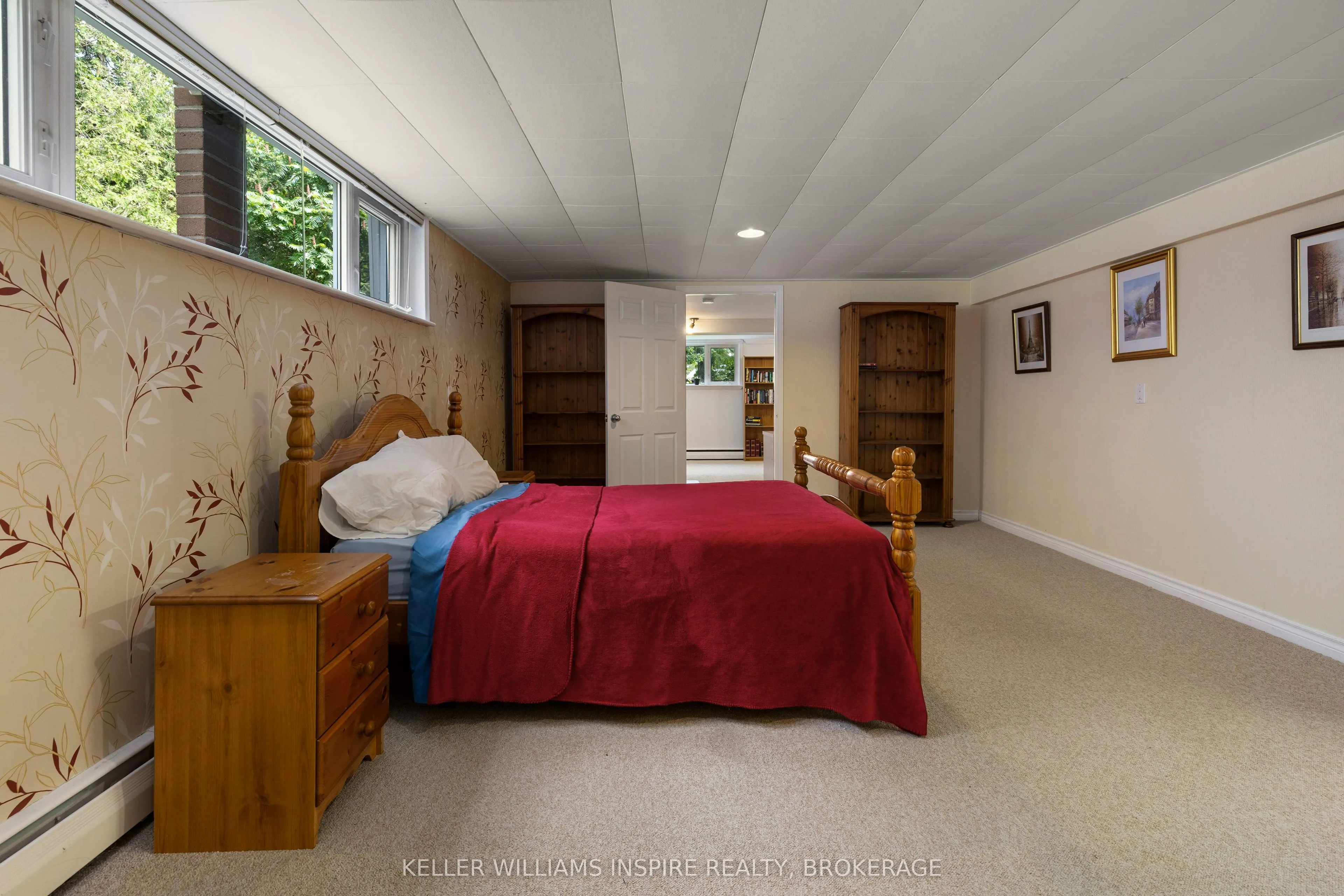3 Helena Place
