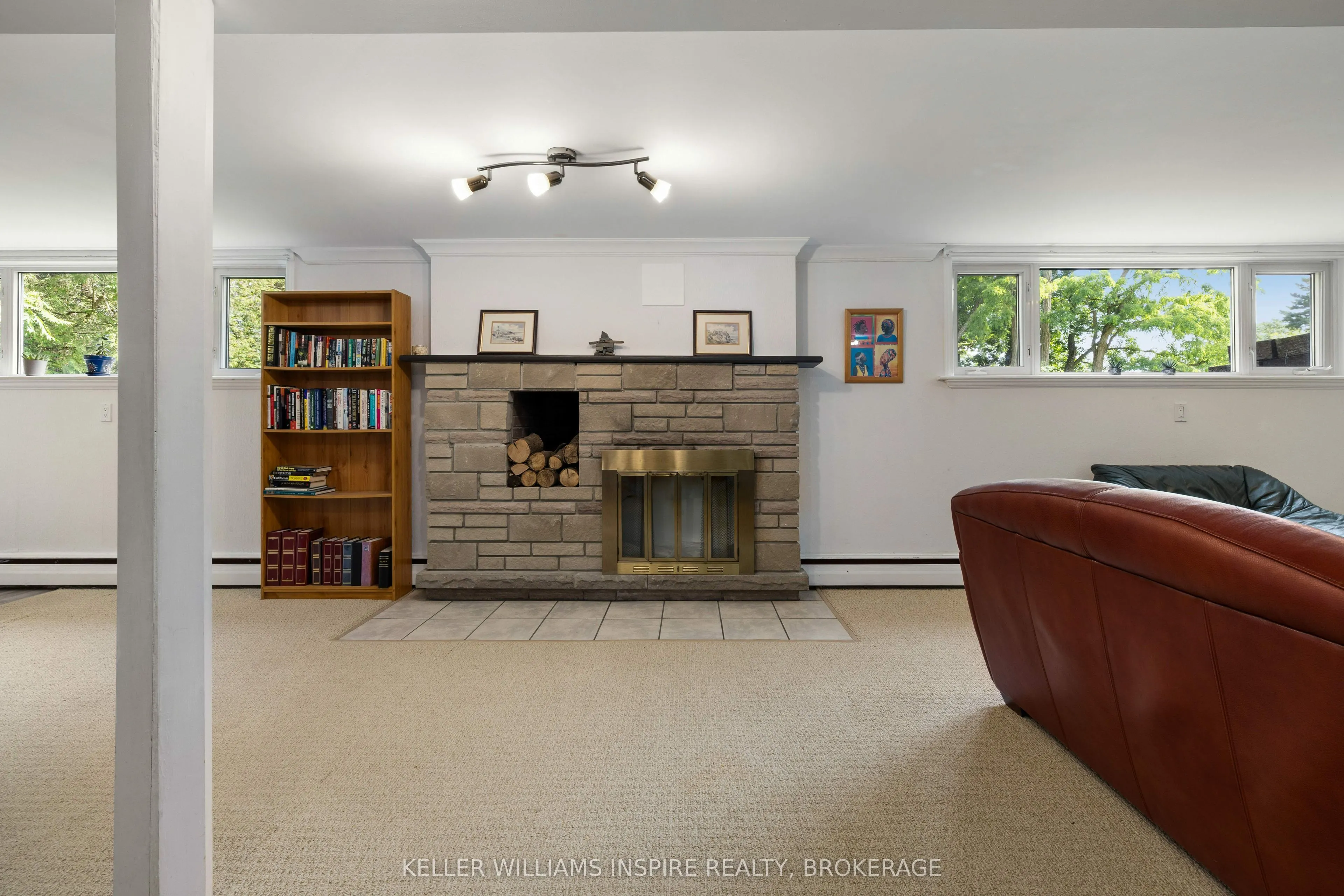 3 Helena Place