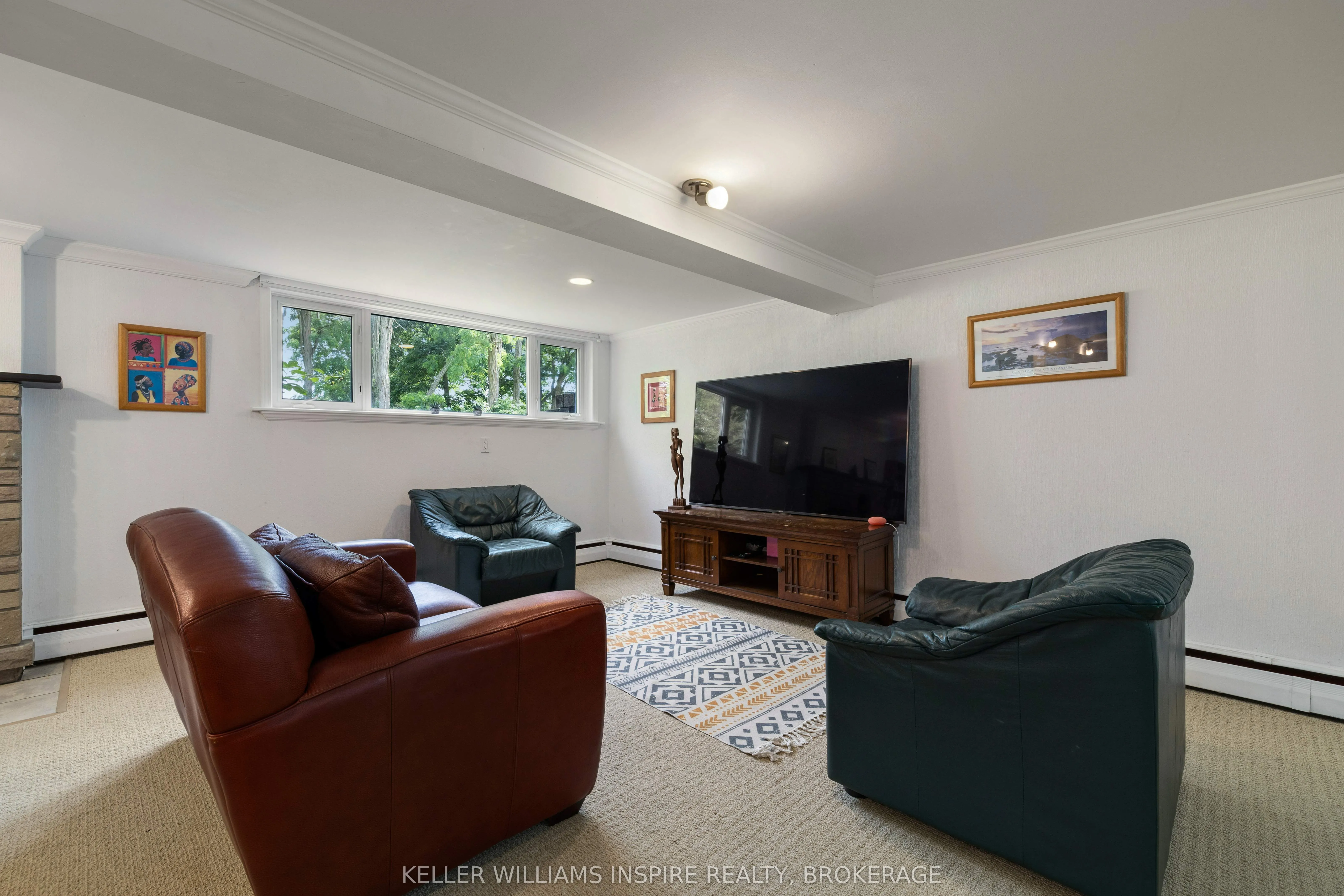 3 Helena Place