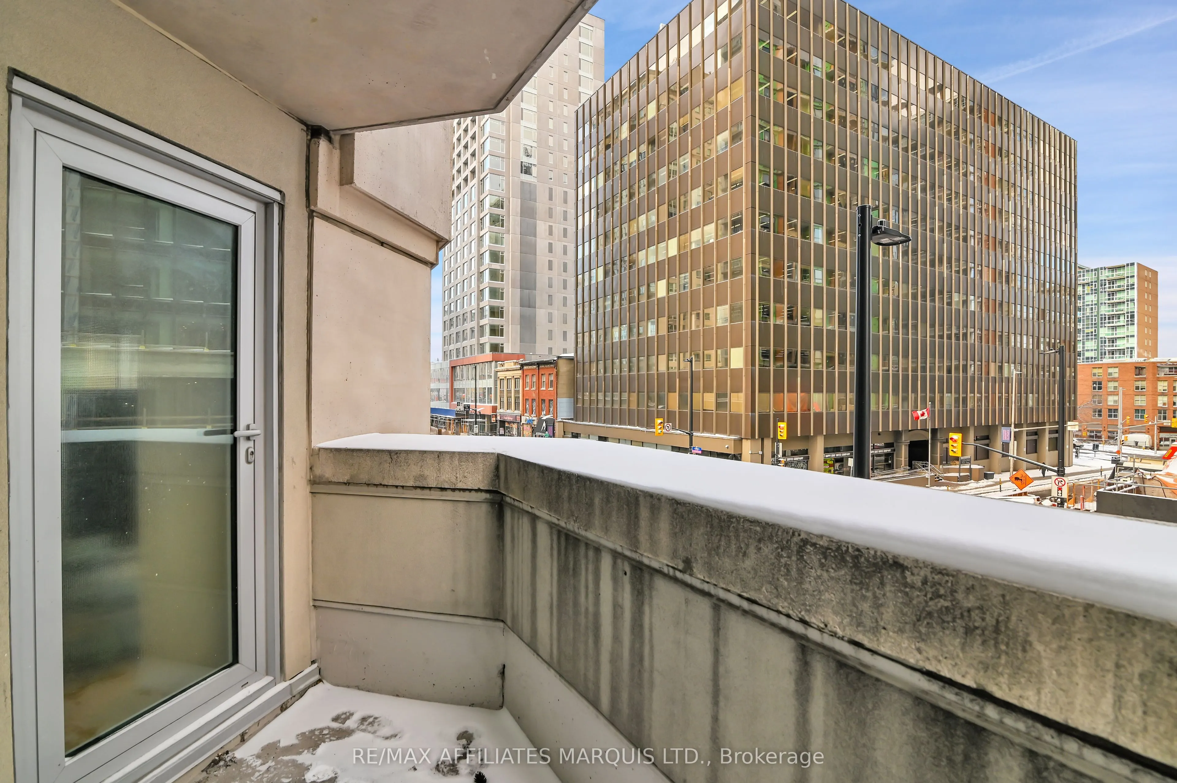 242 Rideau Street, #301