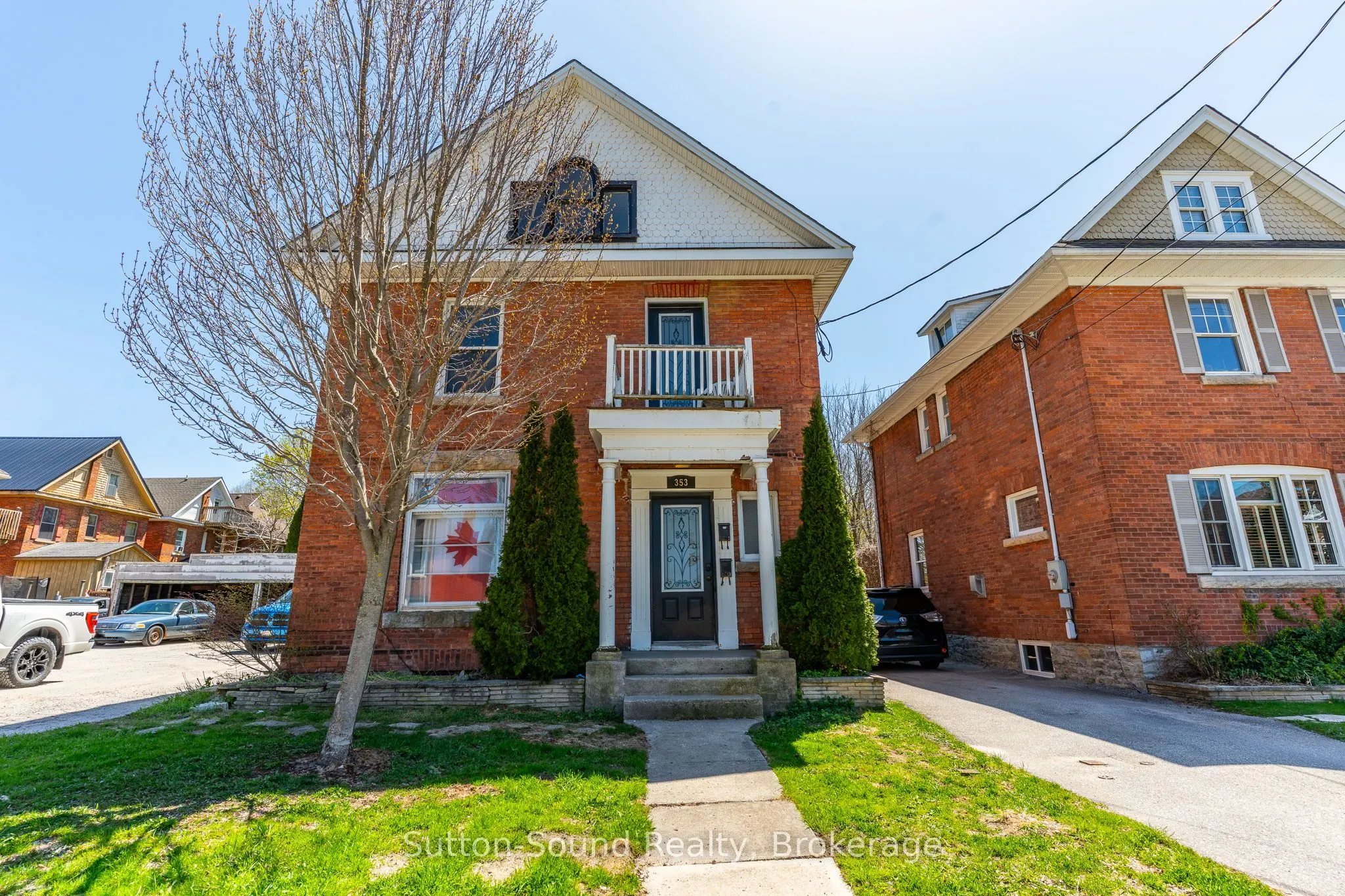353 6th Street E