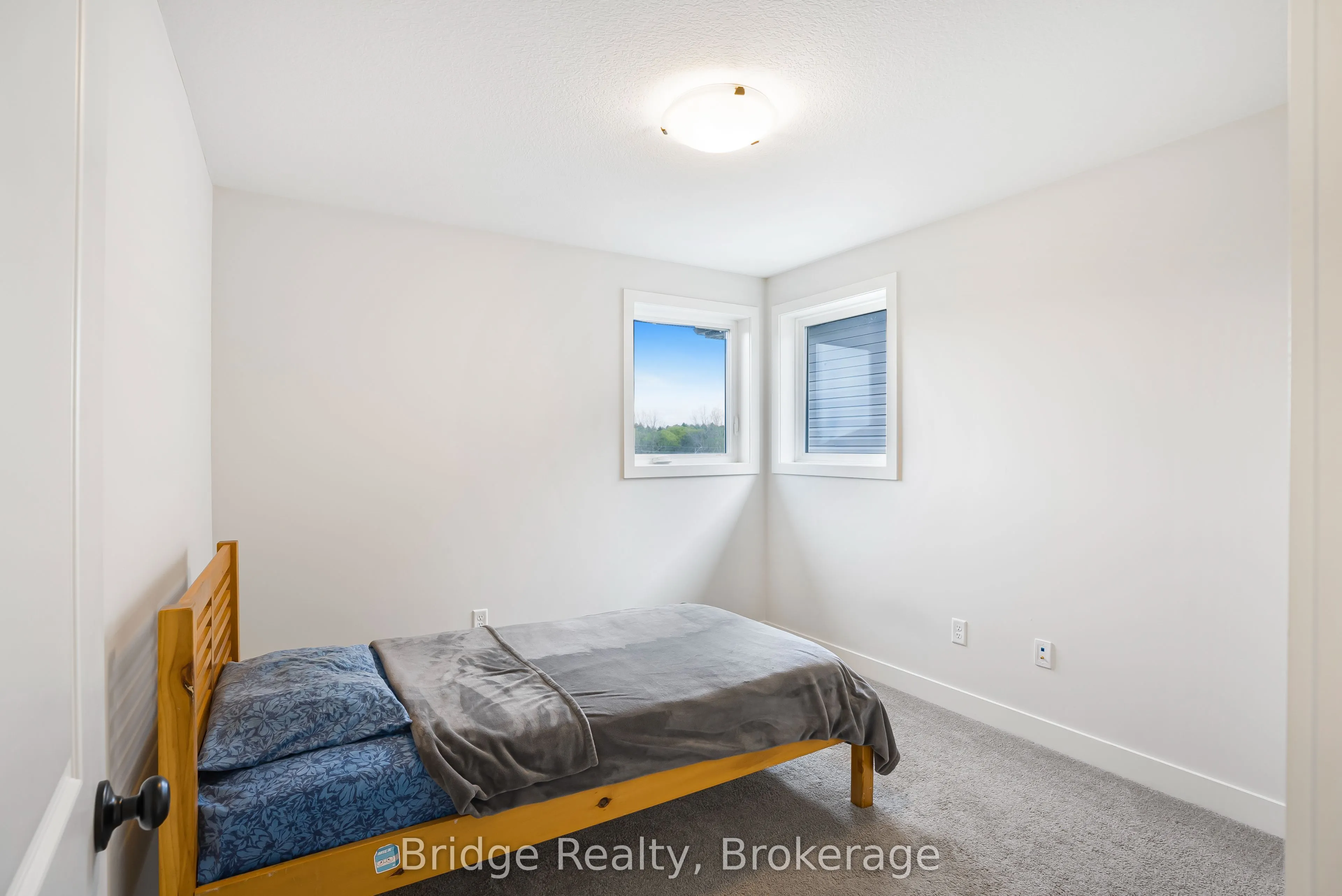 32 Sutherland Crescent SW