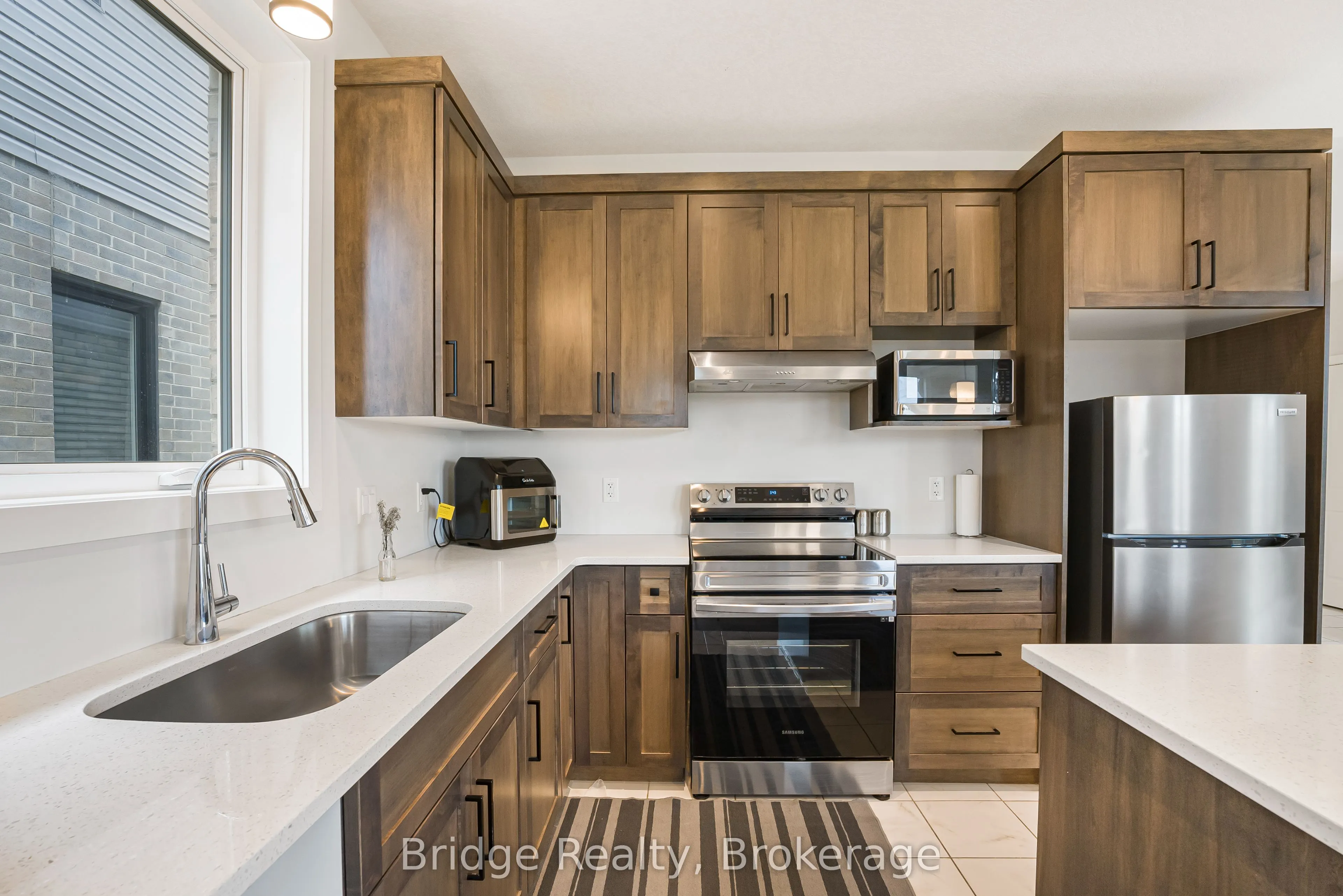 32 Sutherland Crescent SW