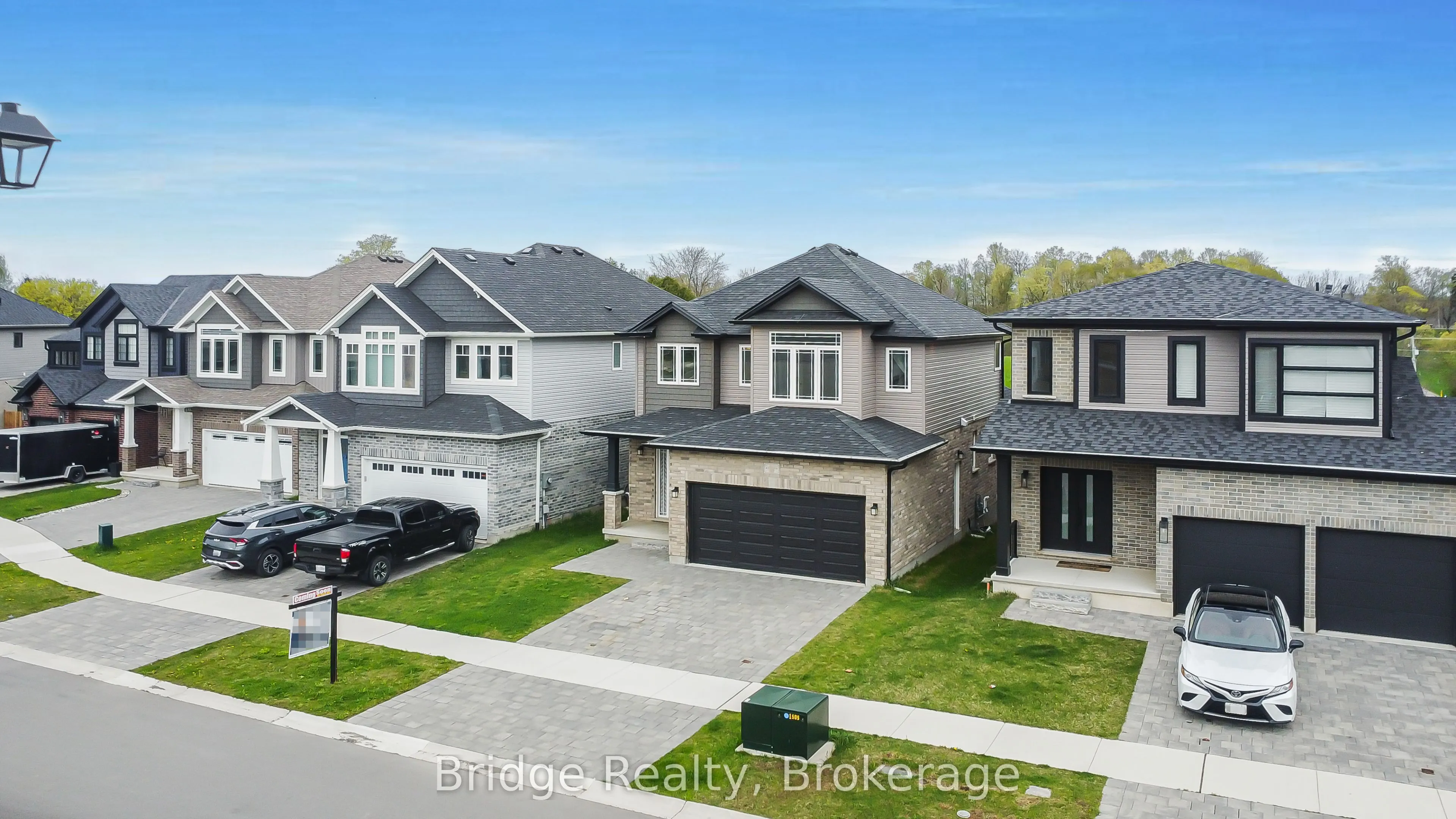 32 Sutherland Crescent SW