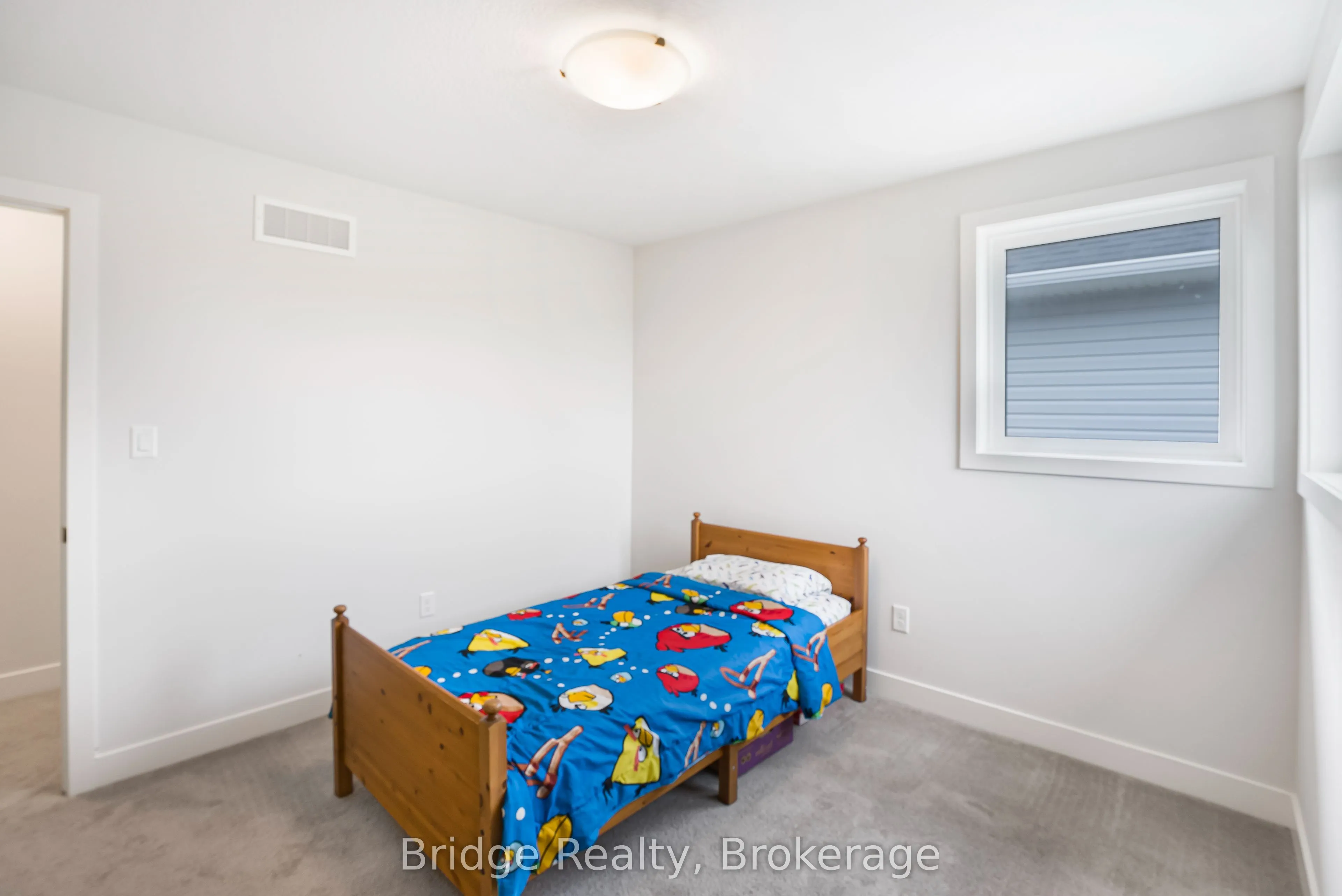 32 Sutherland Crescent SW