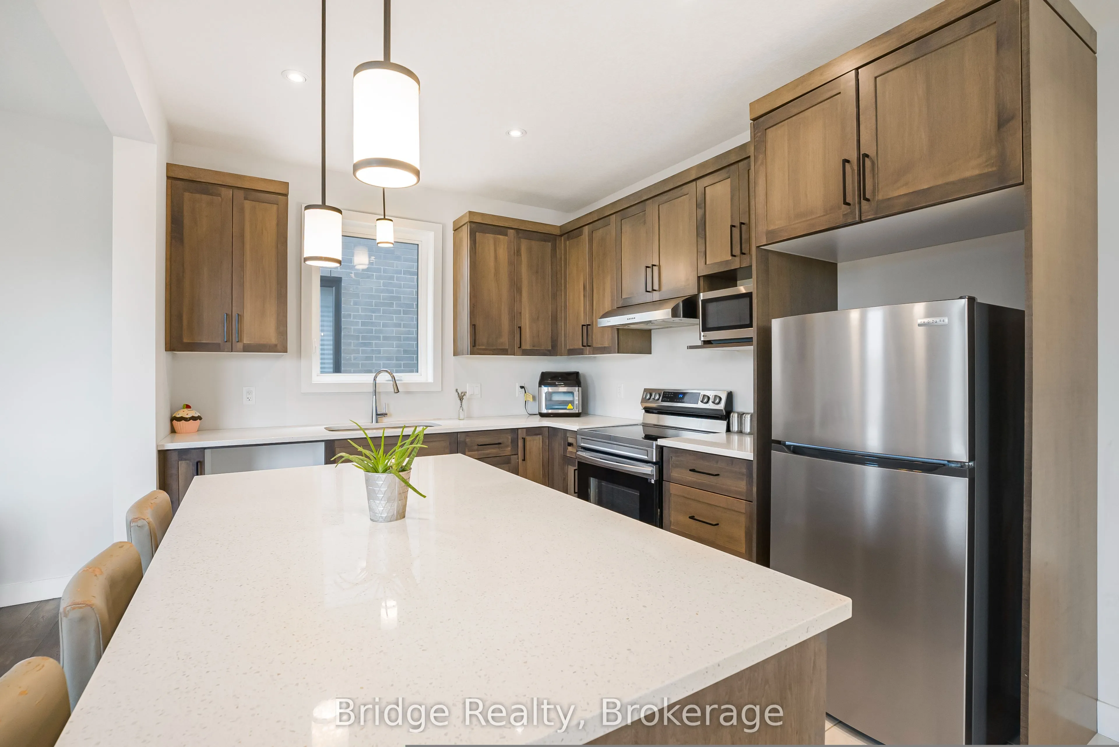32 Sutherland Crescent SW