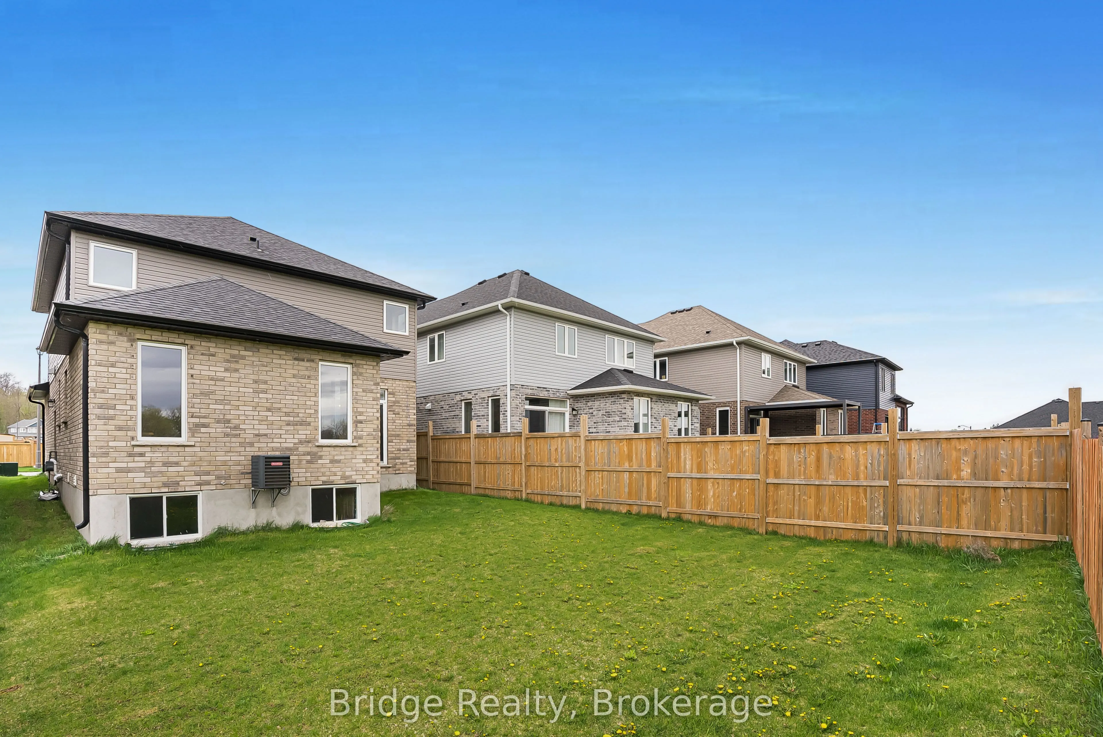 32 Sutherland Crescent SW