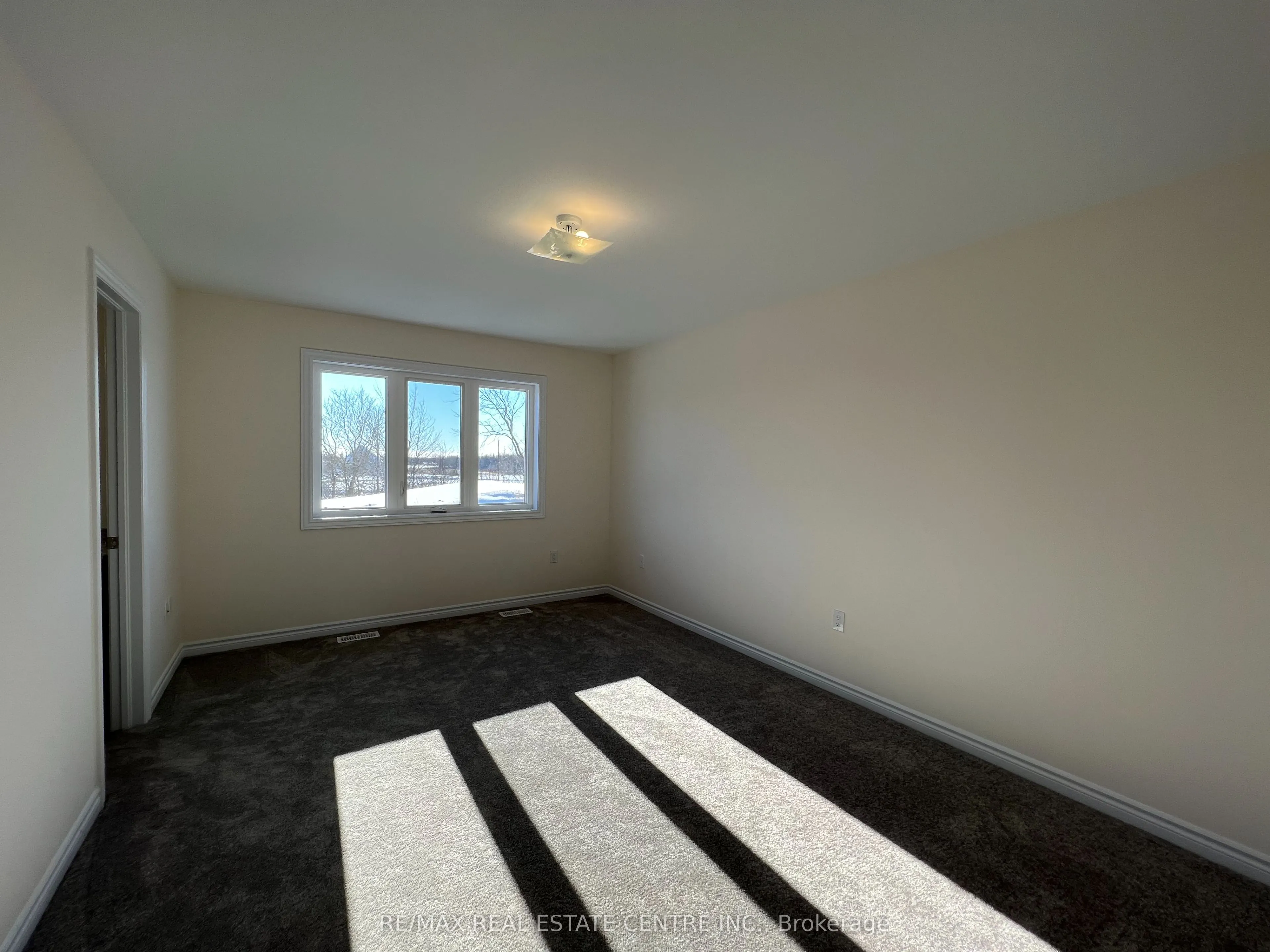 7 Todd Crescent
