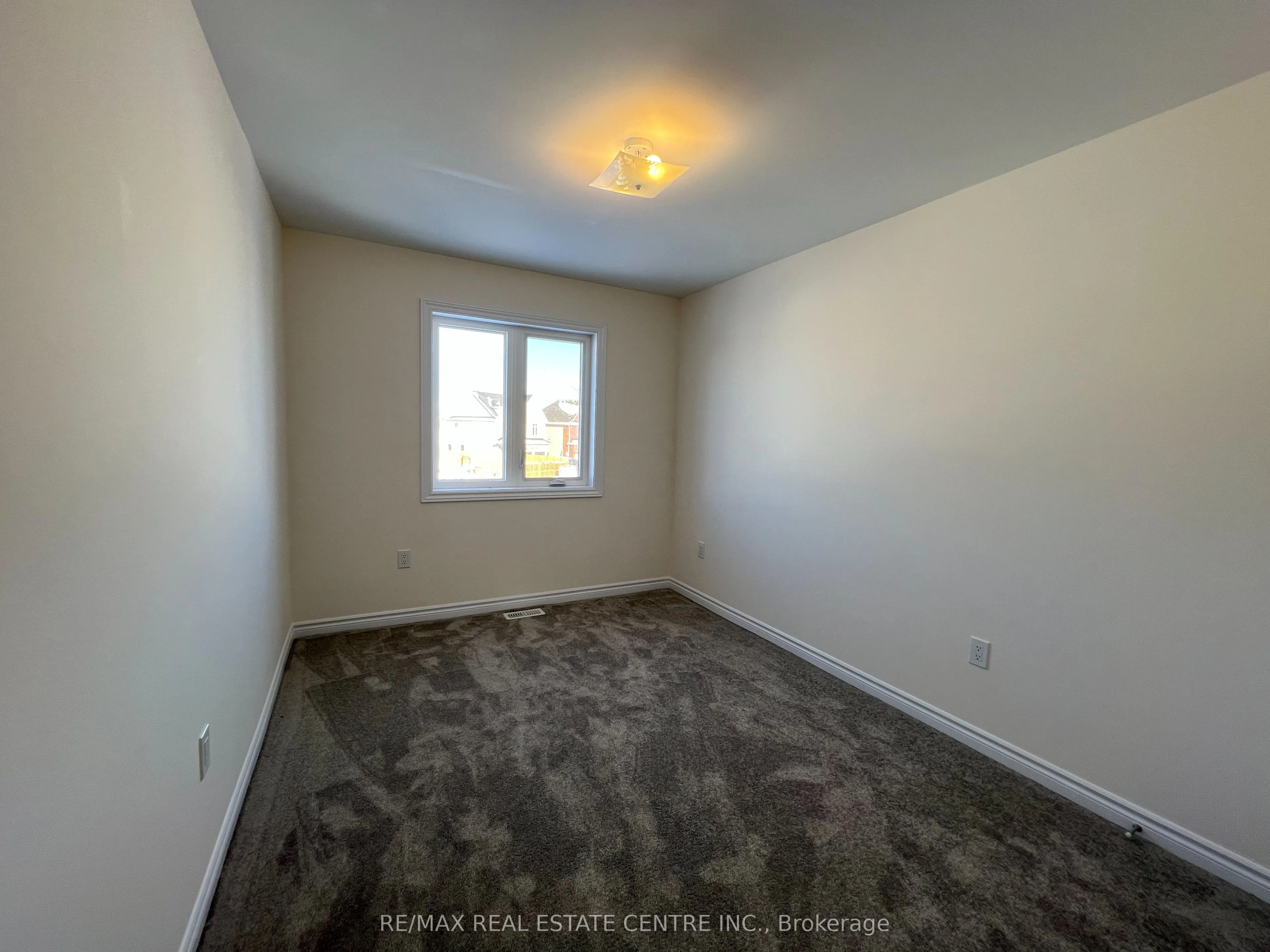 7 Todd Crescent