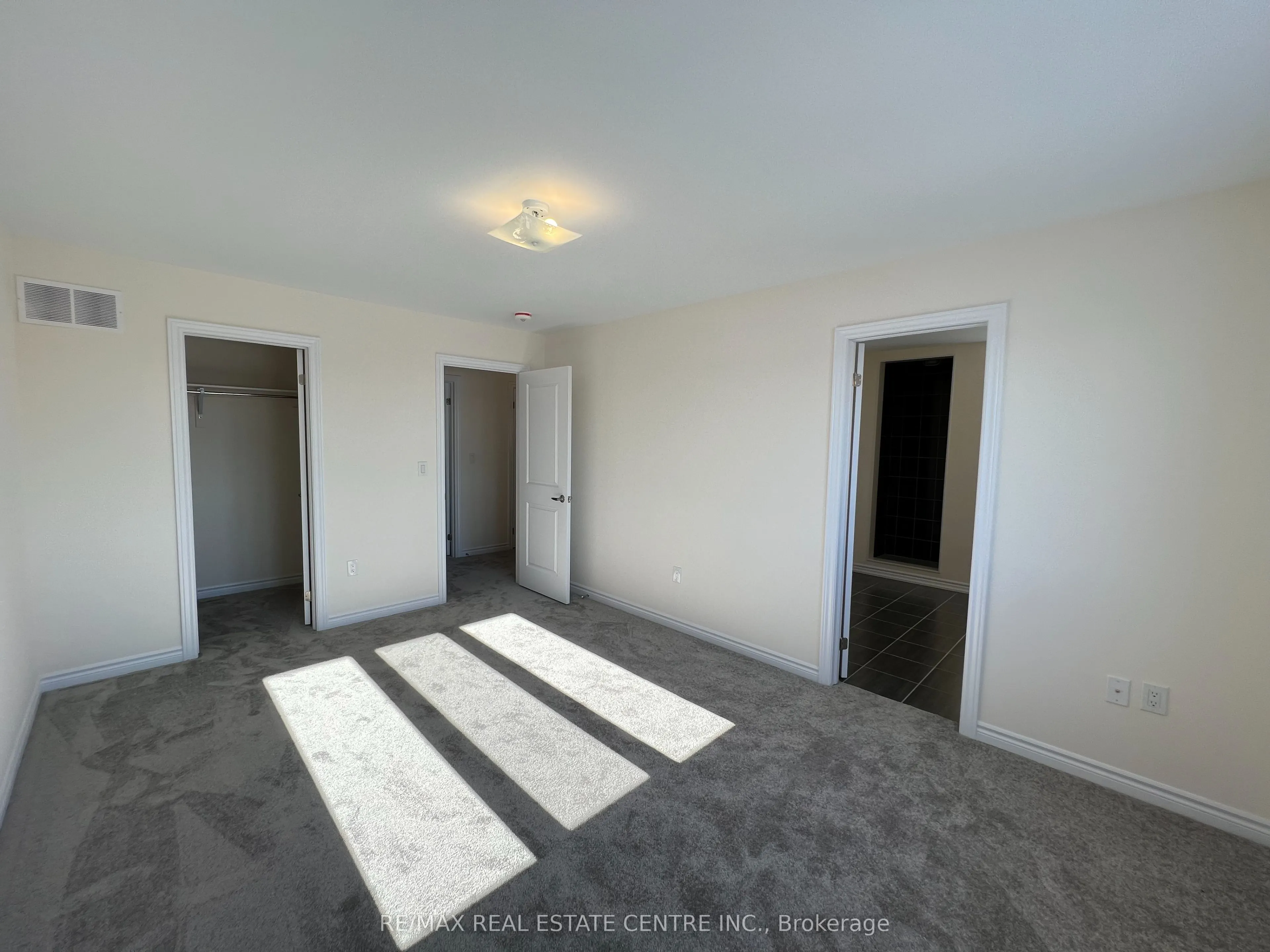 7 Todd Crescent