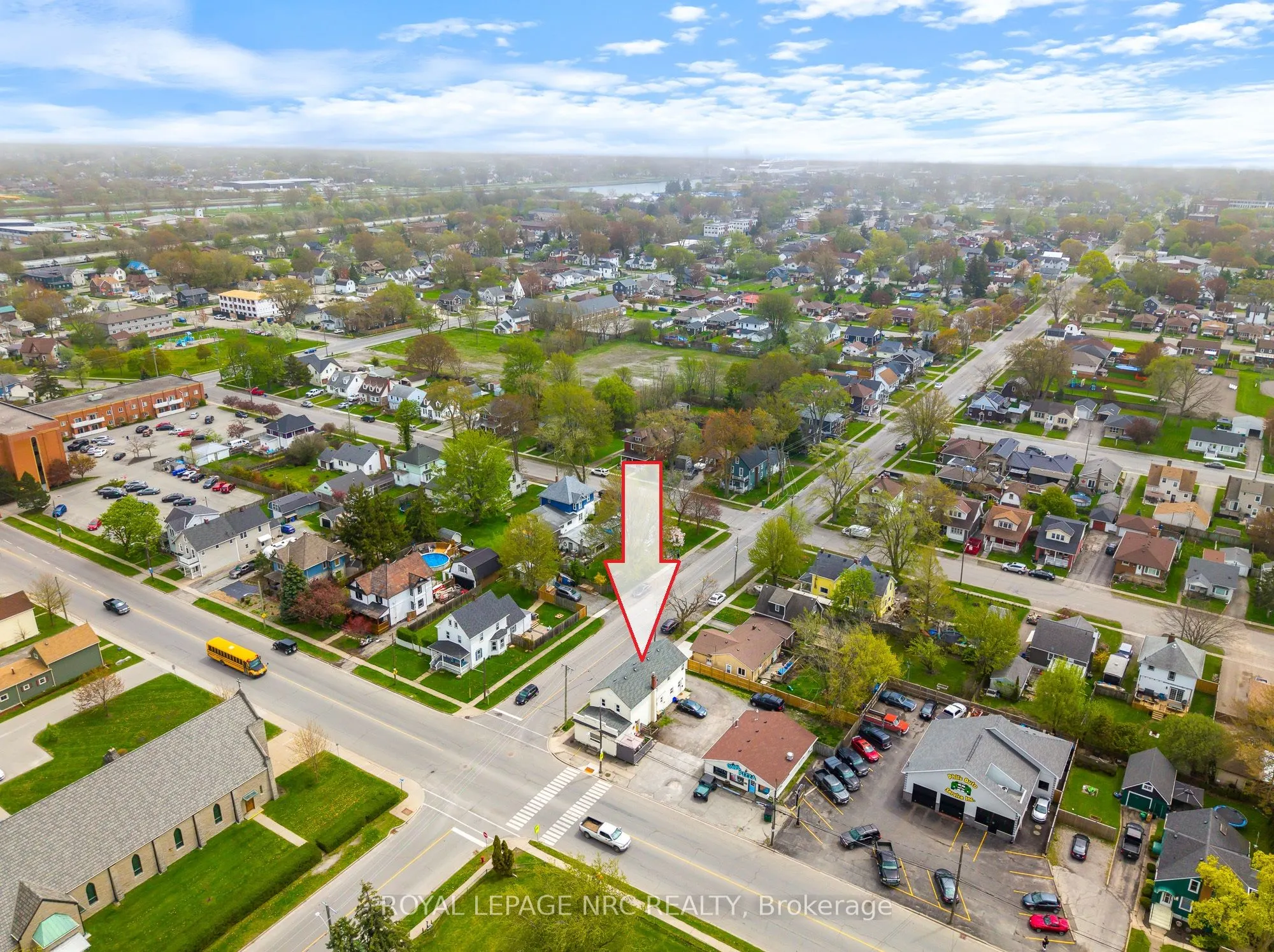 396 Main Street W