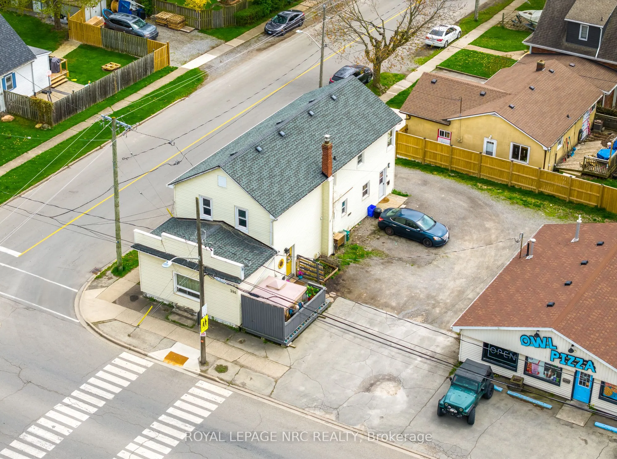 396 Main Street W