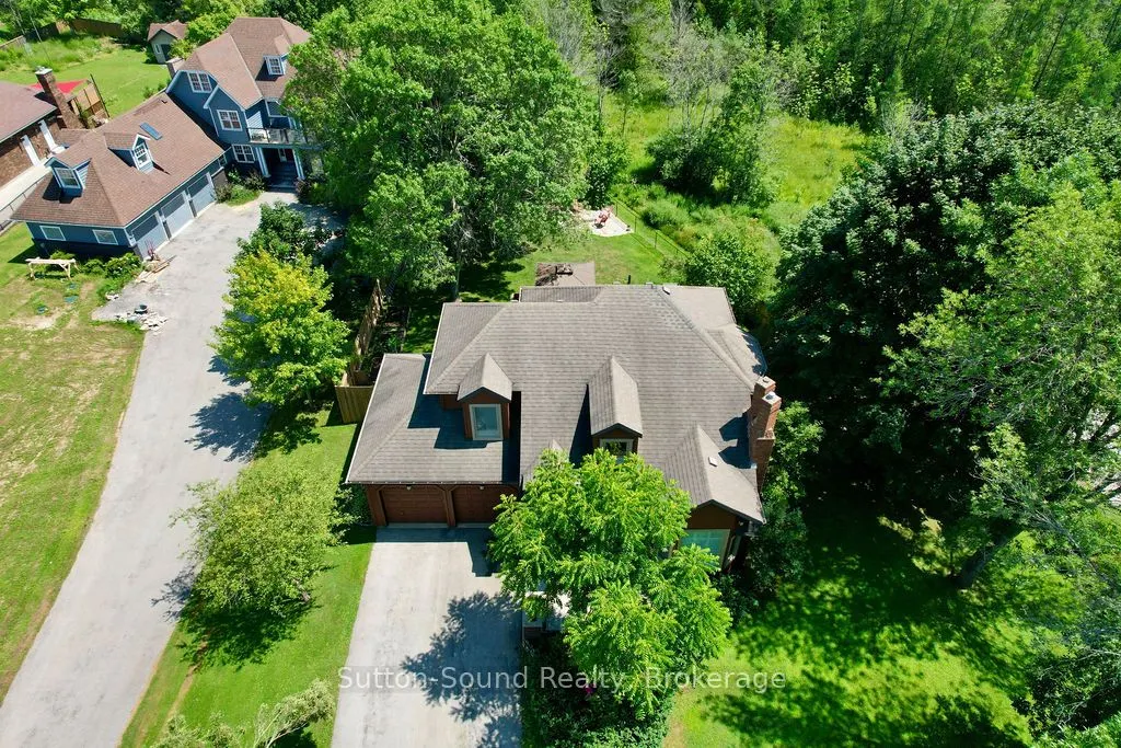 359003 Grey Road 15 Road