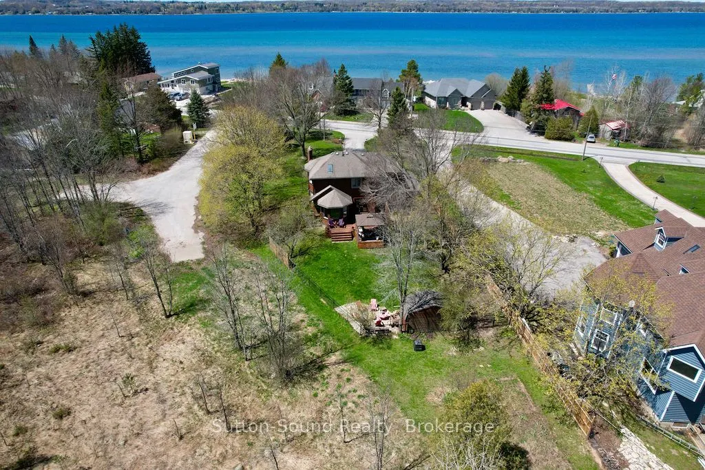 359003 Grey Road 15 Road