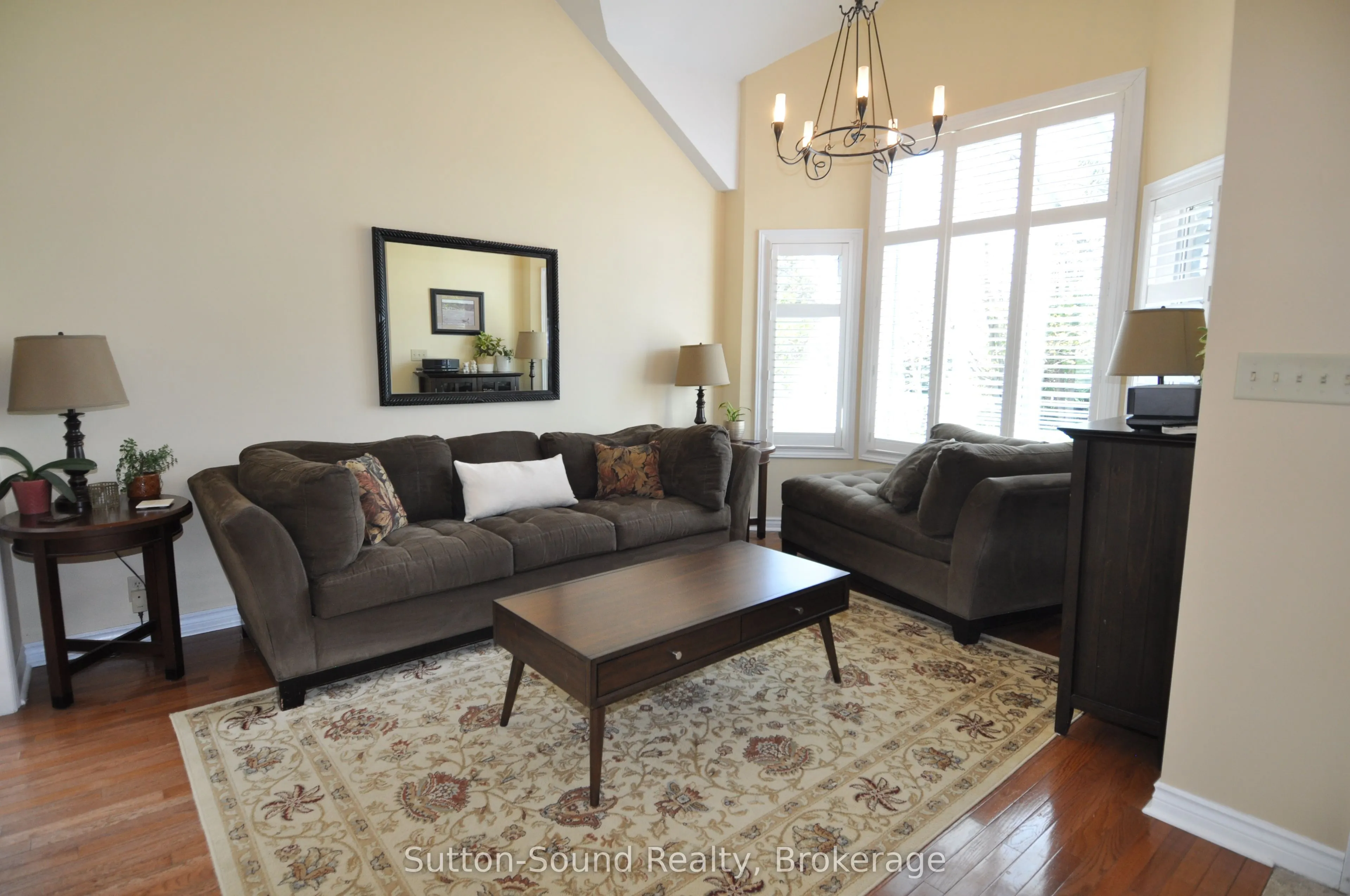 359003 Grey Road 15 Road