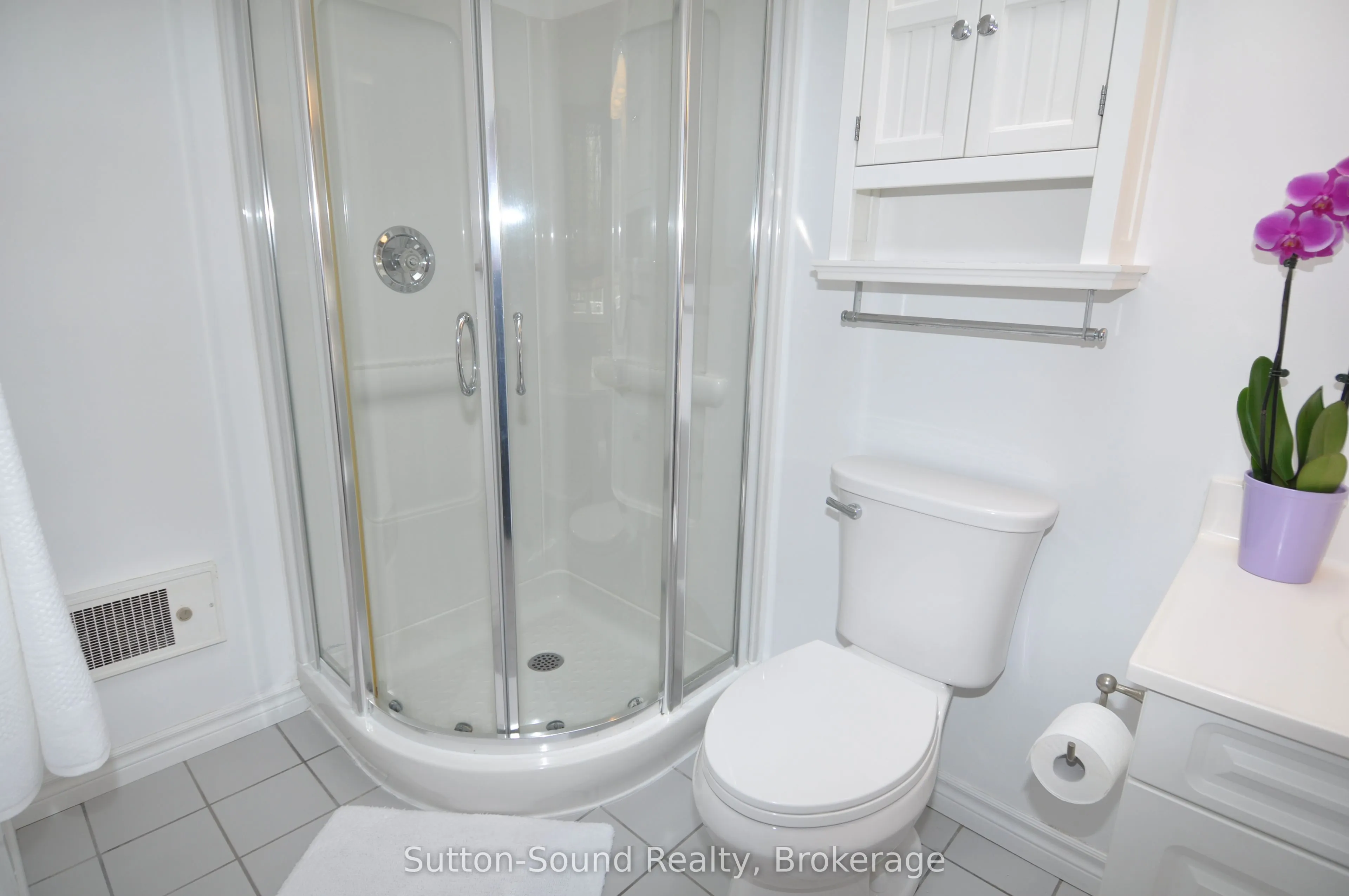 359003 Grey Road 15 Road