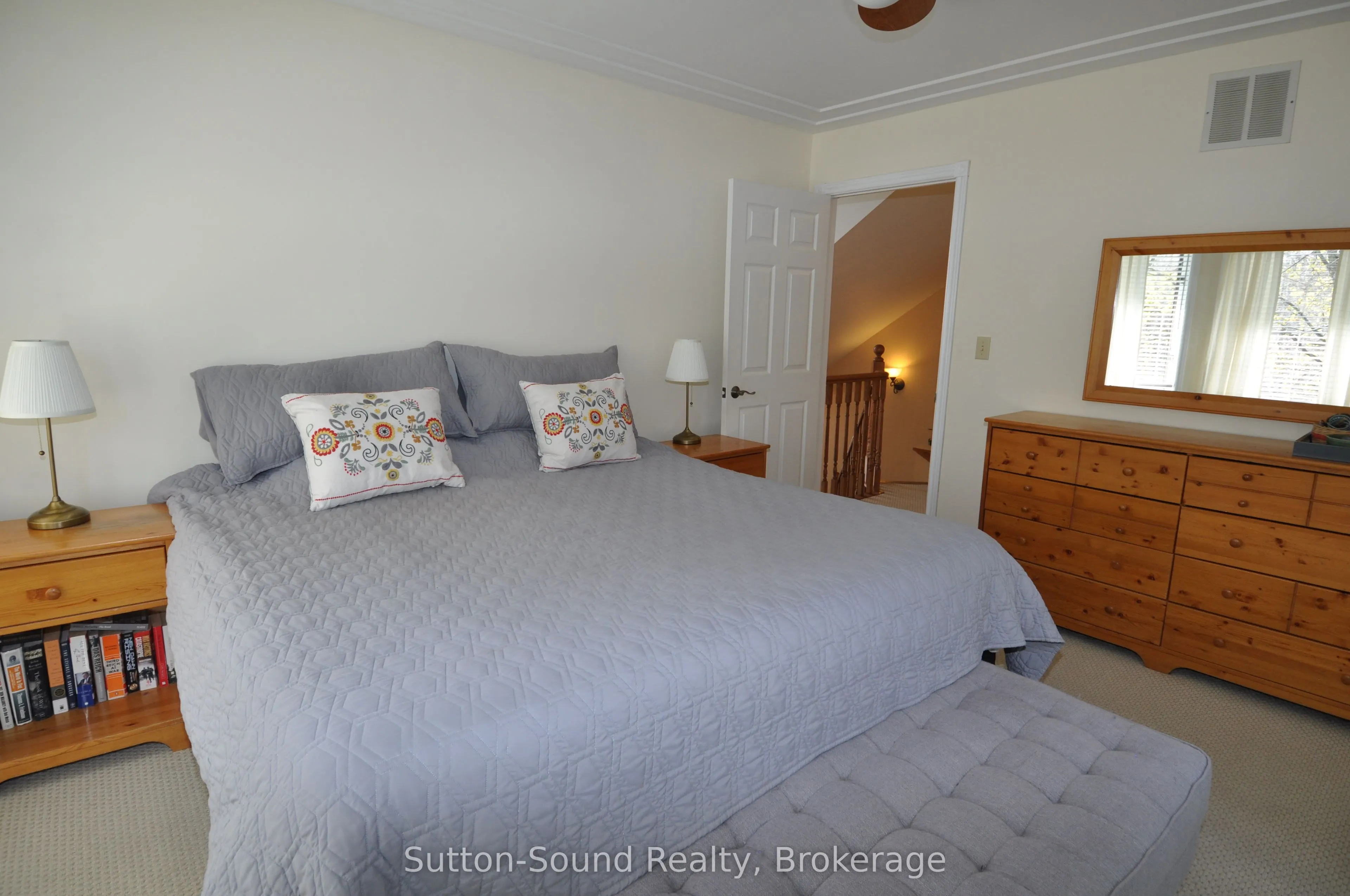 359003 Grey Road 15 Road